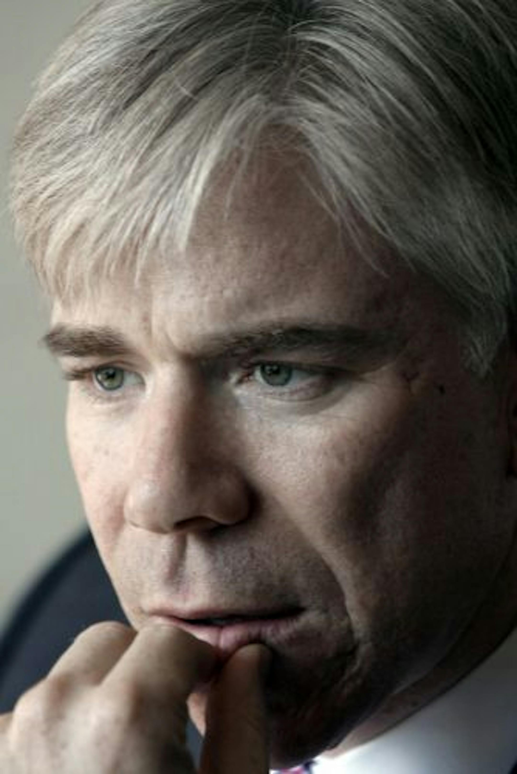 David Gregory, moderator of NBC " Meet The Press" was in the Twin Cities to tape a program with MN GovTim Pawlenty. He was interviewed at KARE 11 .