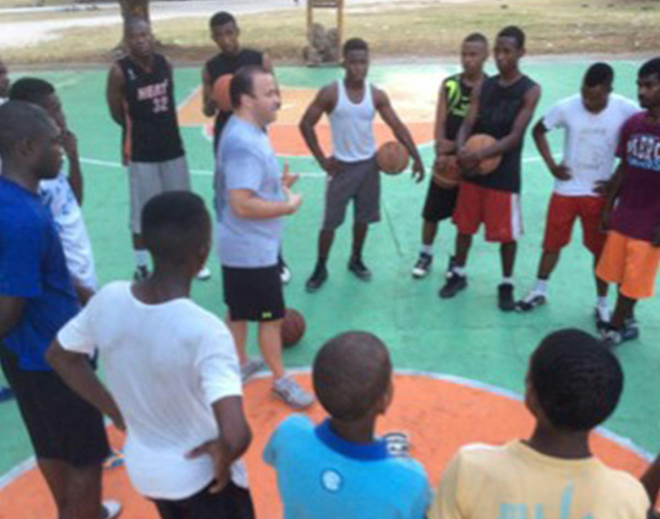 Matt McCollister, center, conducted a clinic for high schoolers in Zanzibar, off the coast inTanzania. ORG XMIT: MIN1809101601472751