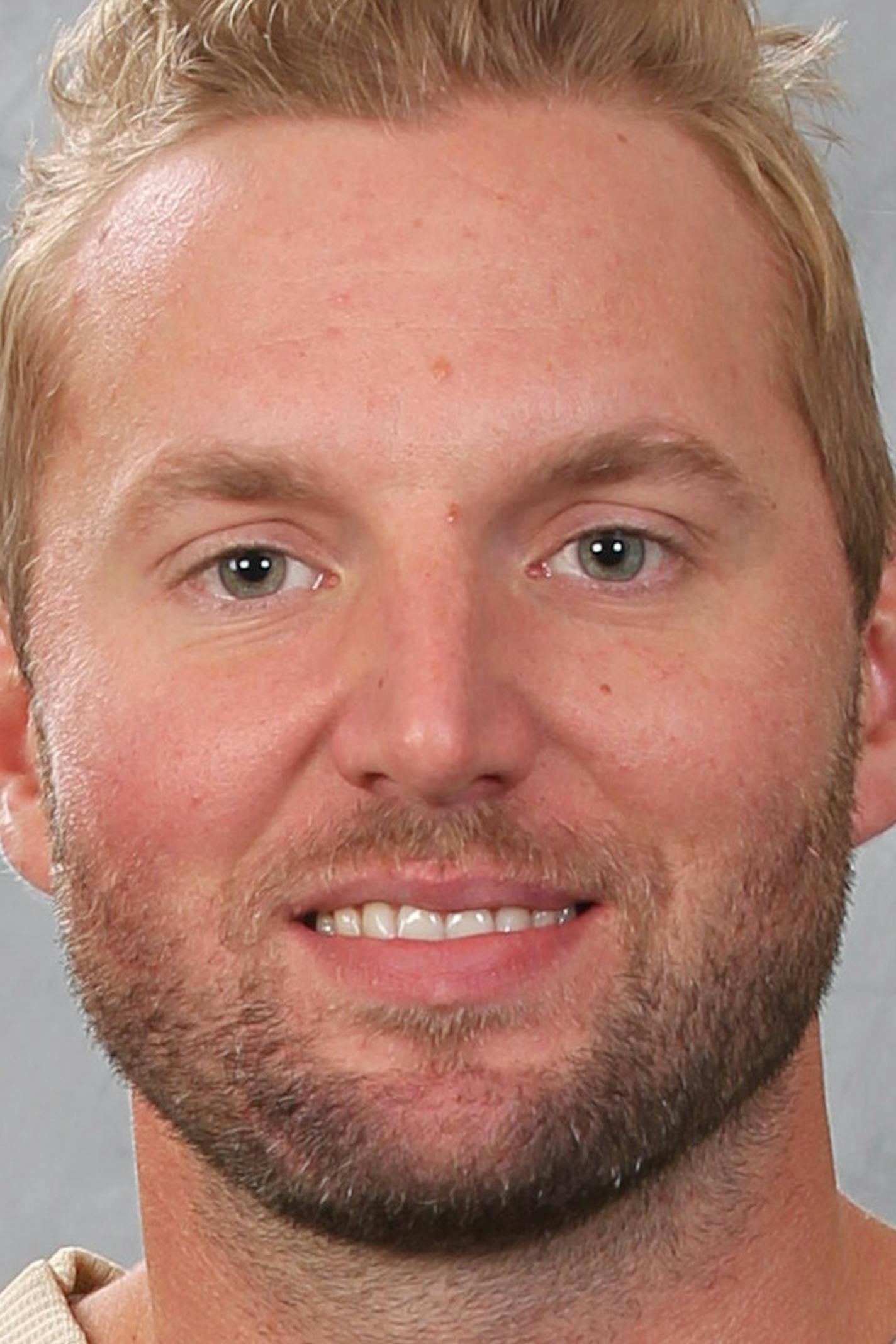 ST. PAUL, MN - SEPTEMBER 17: Thomas Vanek #26 of the Minnesota Wild poses for his official headshot for the 2015-2016 season on September 17, 2015 at the Xcel Energy Center in St. Paul, Minnesota. (Andy King/NHLI via Getty Images) *** Local Caption *** Thomas Vanek ORG XMIT: 570172171