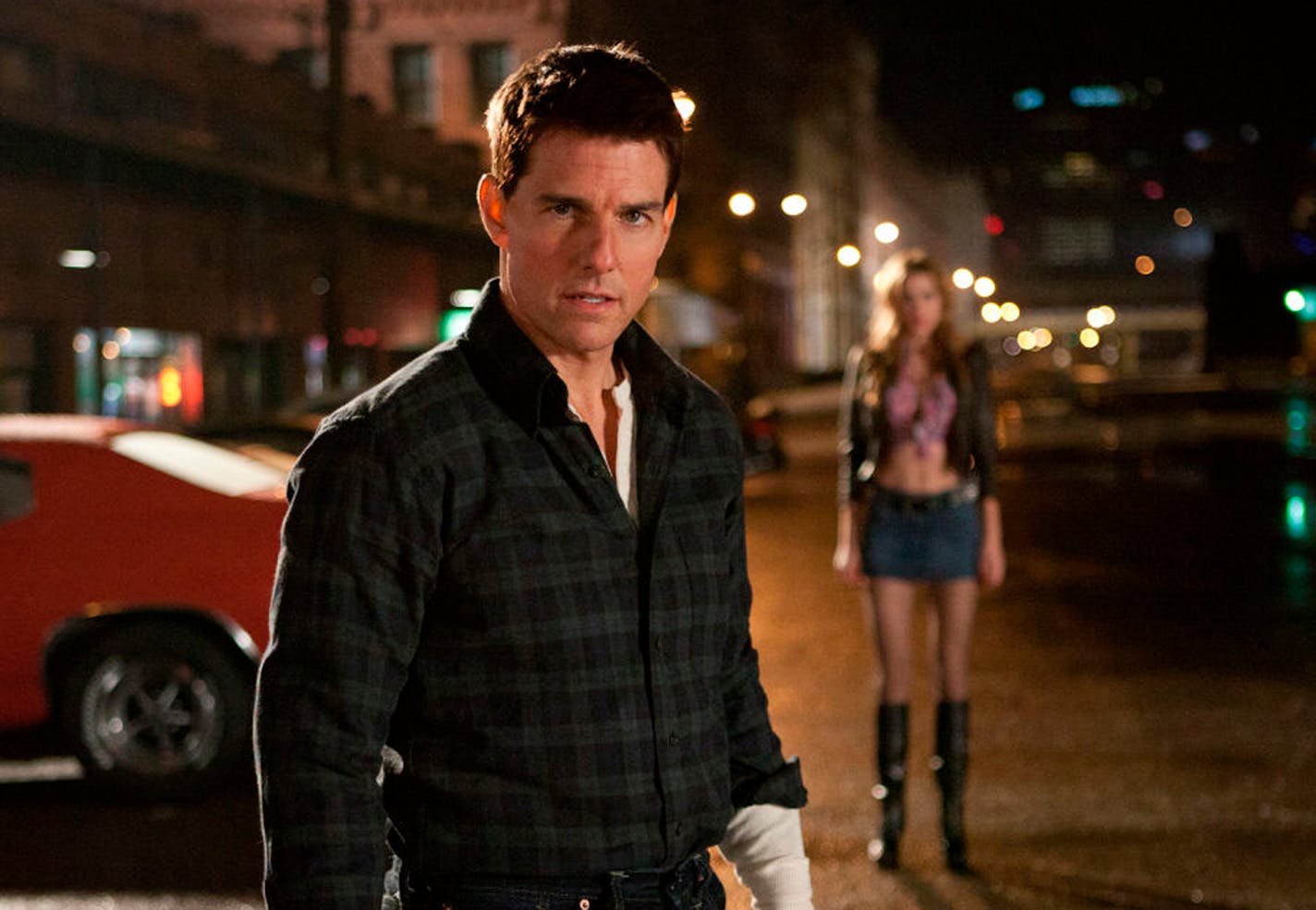 Tom Cruise in "Jack Reacher"