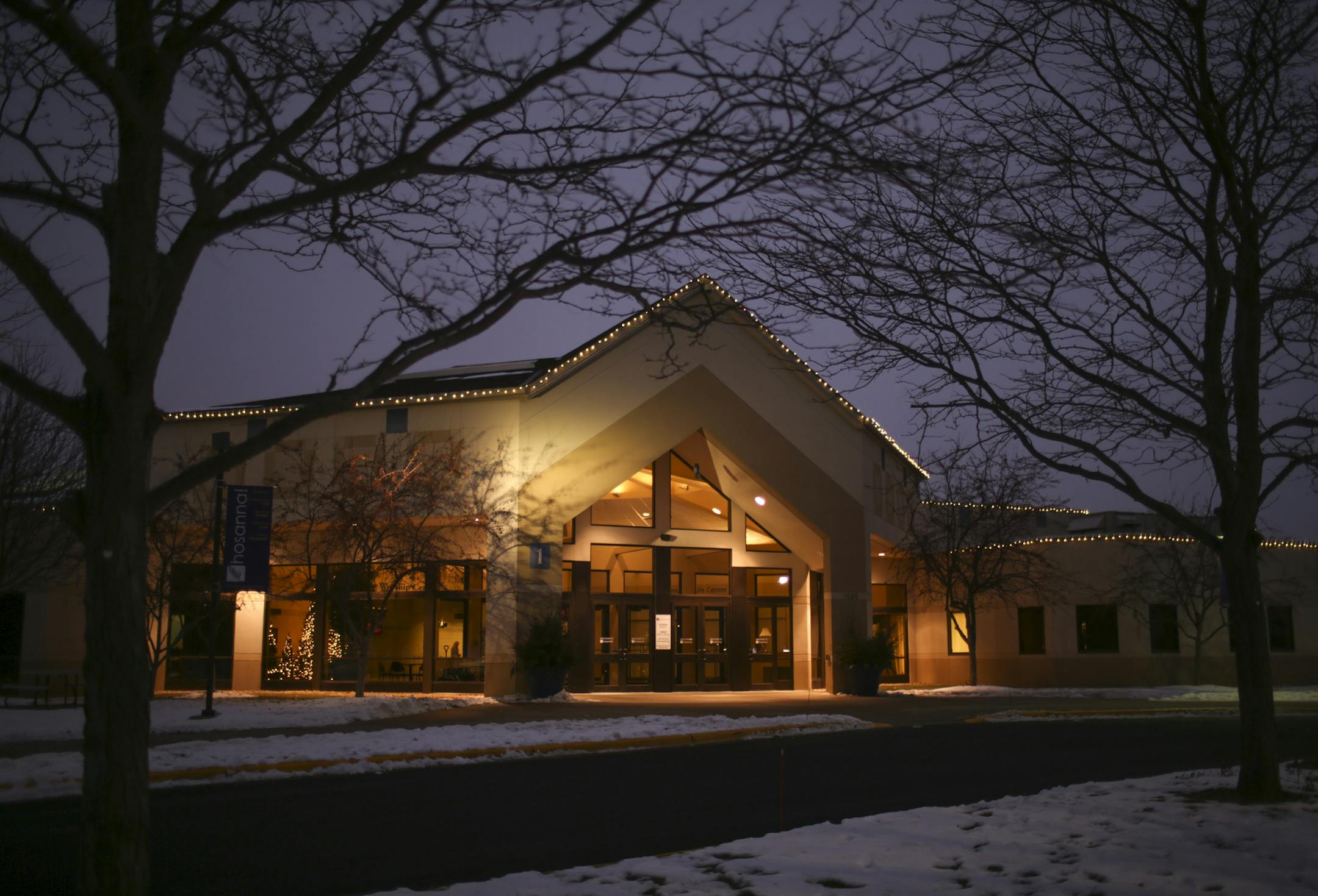 Exterior of Hosanna! Lutheran Church's early Thursday night. ] JEFF WHEELER ‚Ä¢ jeff.wheeler@startribune.com Pastor Bill Bohline, the charismatic founder of Hosanna! Church, the 7000-member congregation based in Lakeville, is retiring soon. Thursday night, December 11, 2014 was the first of four sold out presentations of Hosanna's 18th annual Christmas Concert.