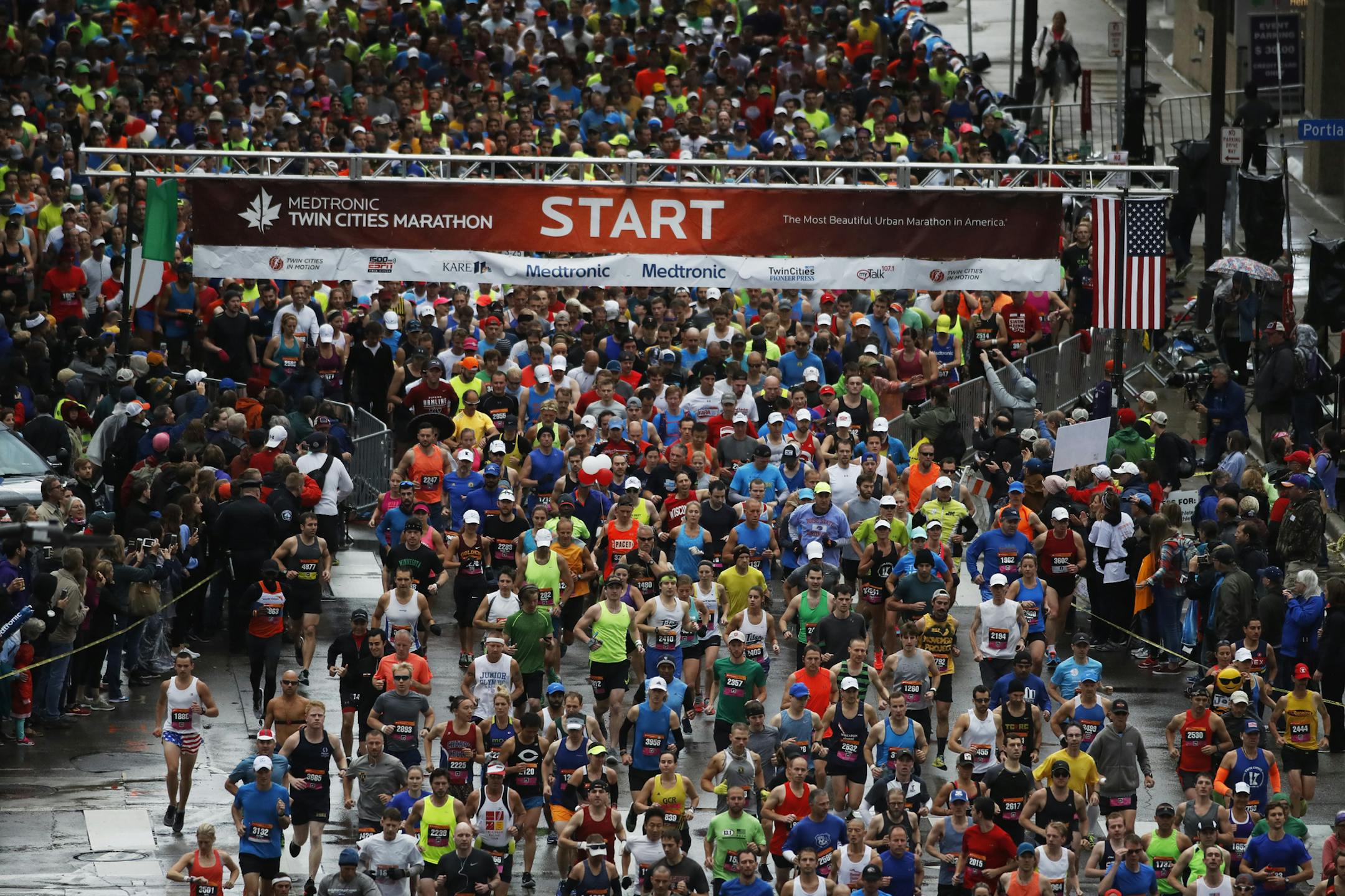 Runners were off and running in the TC Marathon.] Twin Cities Marathon. Starts at U.S. Bank Stadium, ends at the Capital. 10 mile race is similar. Richard Tsong-Taatarii/Richard.tsong-taatarii@startribune.com