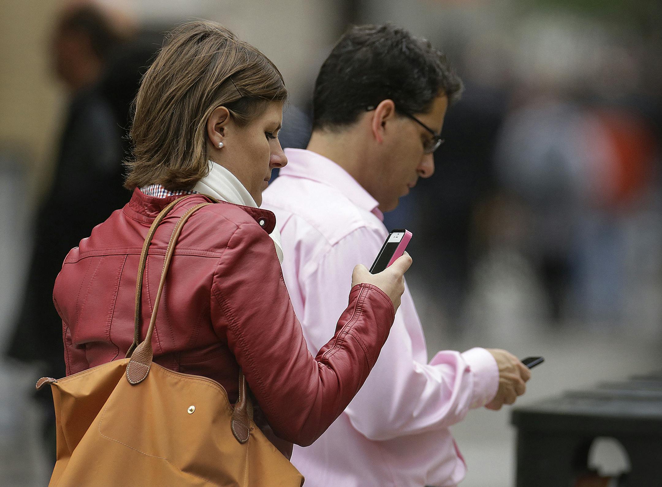 The Minnesota House and Senate have passed differing versions of legislation requiring a "kill switch" on cellphone as a theft deterrence. The two bill will have to be reconciled in conference committee.