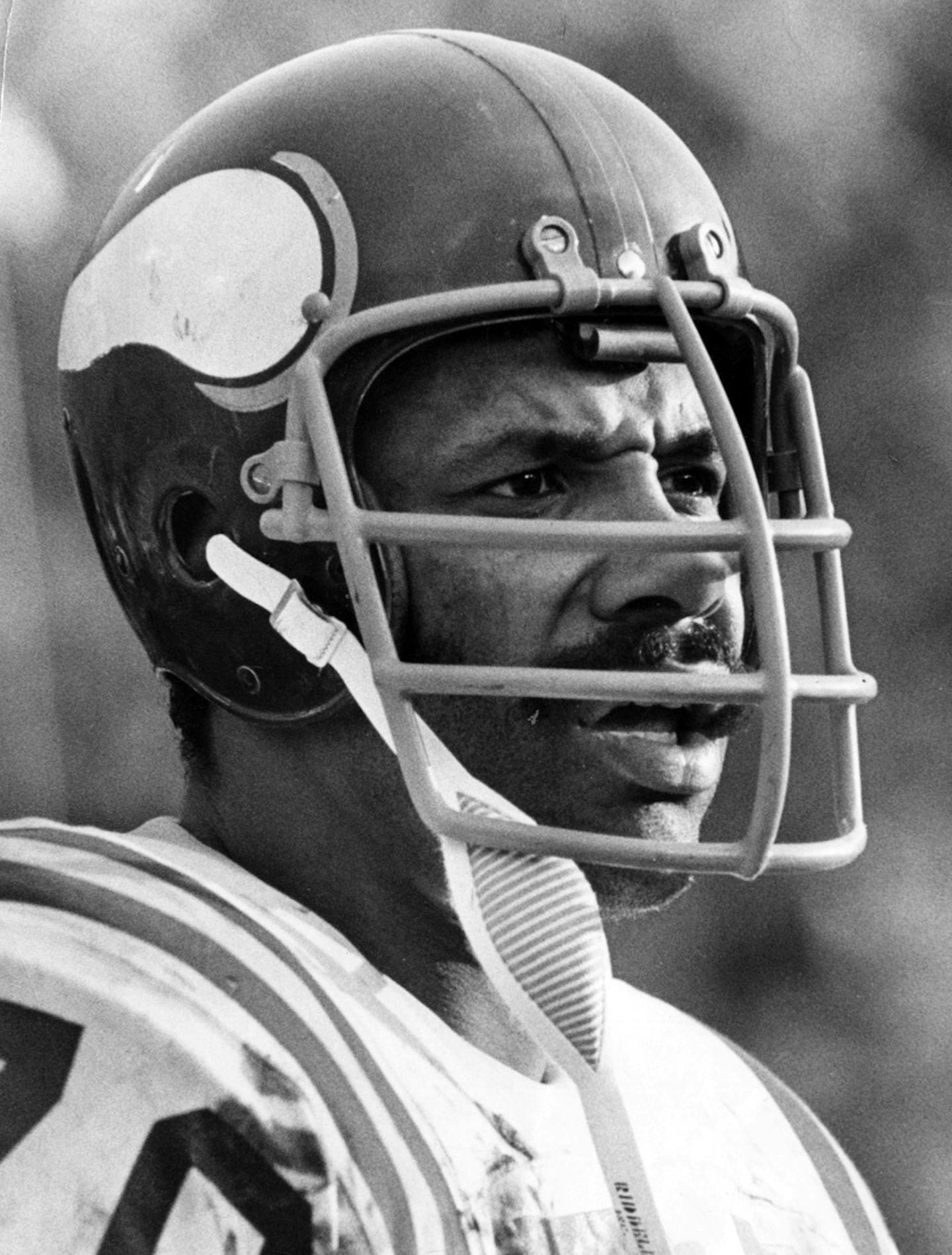 Jim Marshall, Minnesota Vikings pro football. January 11, 1970, photo by Minneapolis Tribune photographer John Croft. (NOTE: Image shown here is correct. Brand name "Riddell" appears on the strap of the chin protector. In the 12/5/1979 Mpls STAR, this photo appears flopped/reversed.) ORG XMIT: MIN2012091509340204 ORG XMIT: MIN1308291946480082