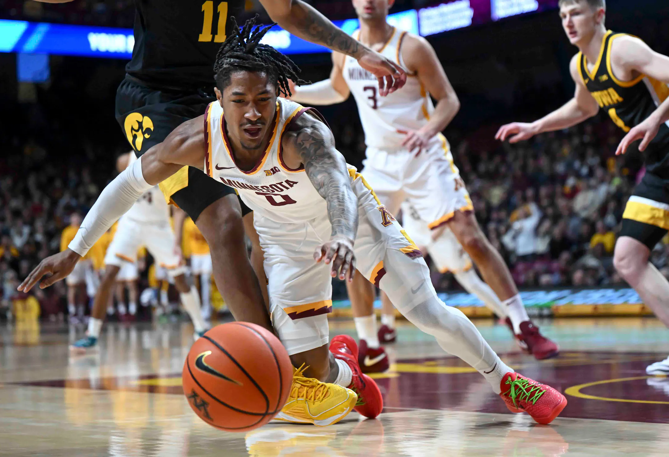 Gophers can't shut down Hawkeyes offense despite Dawson Garcia's 30 points