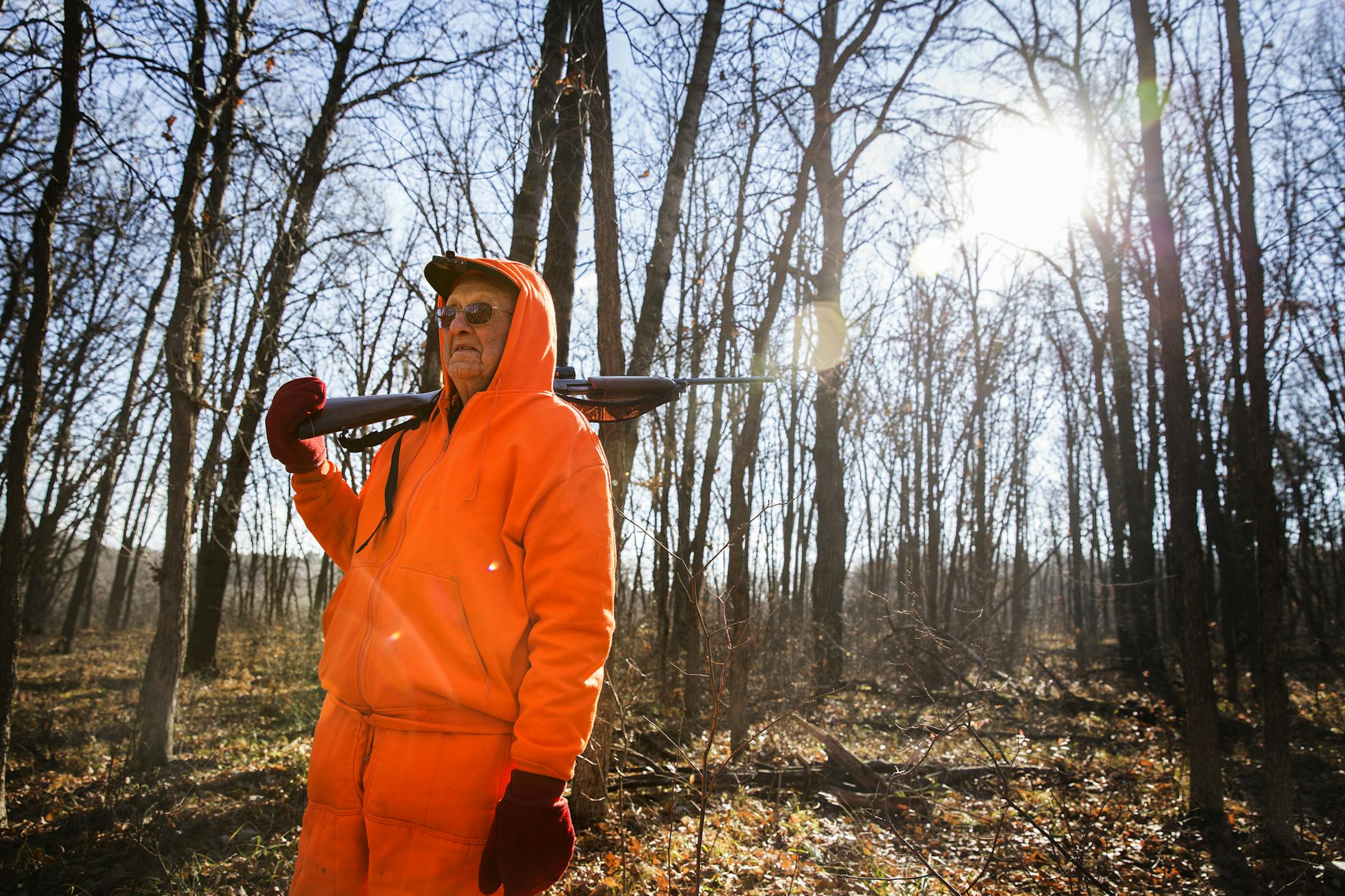 Leon Sloneker, 93, hunts with his family during deer opener weekend at the Sloneker family hunting cabin in Jenkins on Saturday, November 7, 2015. ] (LEILA NAVIDI/STAR TRIBUNE) leila.navidi@startribune.com