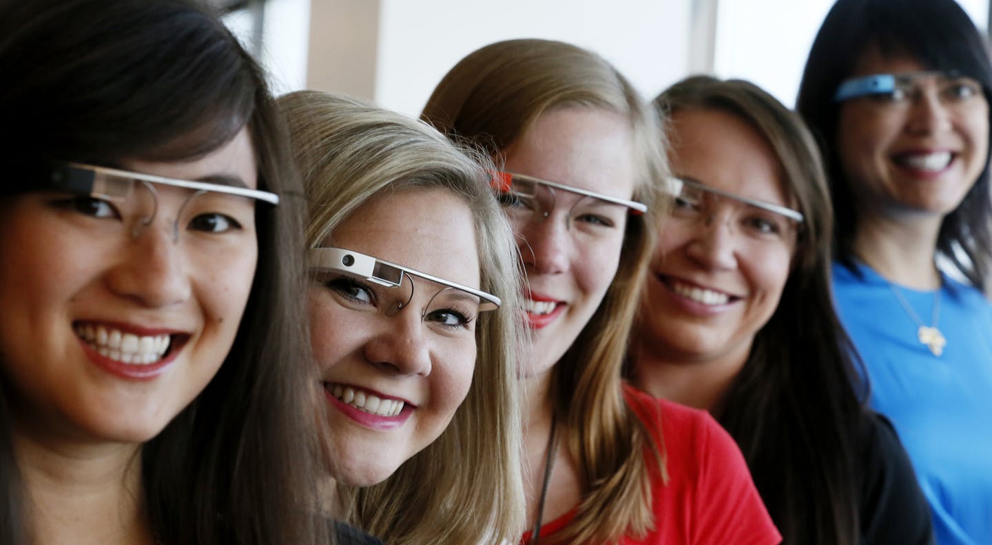 Jodie Miller left, Tess Fellman, Katie Pennell, Angela Needham, and Nina Hale posed for a photo wearing their new Google Glass Monday July 8, 2013 in Minneapolis, MN . ] JERRY HOLT &#x201a;&#xc4;&#xa2; jerry.holt@startribune.com