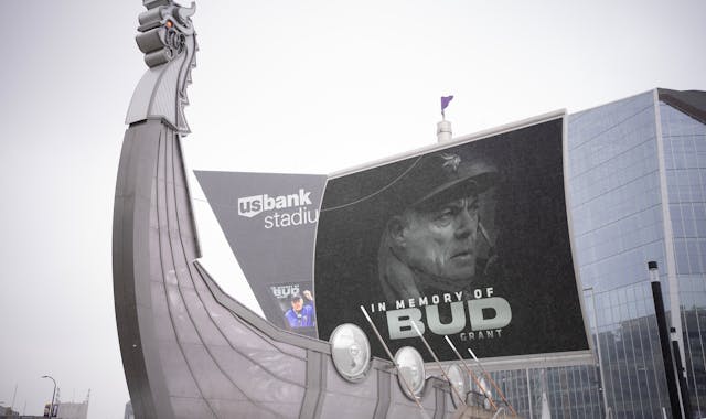 Vikings coaching legend Bud Grant, who died Saturday, was honored on the video screens outside U.S. Bank Stadium in Minneapolis Sunday afternoon, Marc