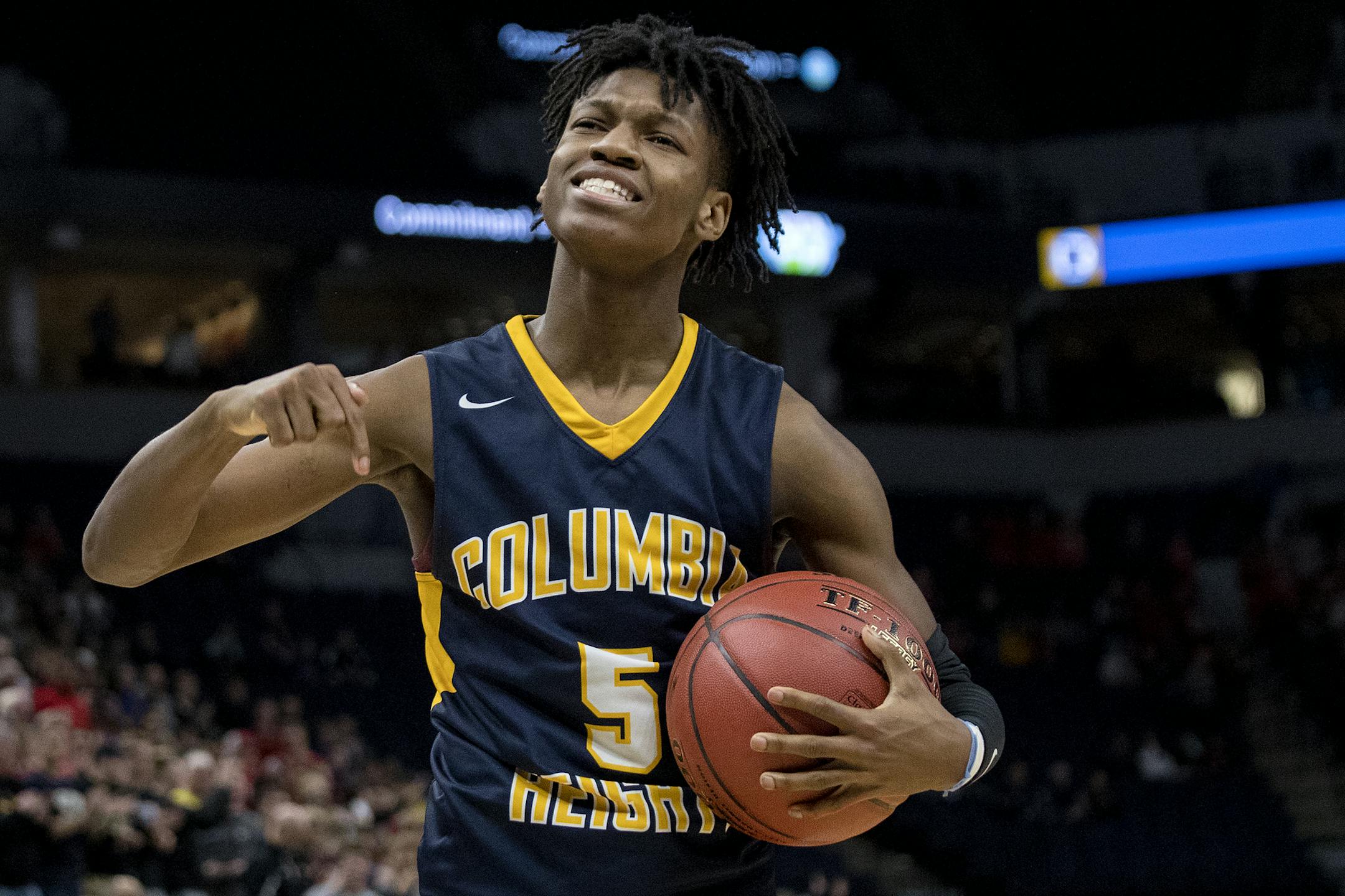 Quentin Hardrict (5) celebrated at the end of the game. Columbia Heights beat DeLaSalle 71-69. ] CARLOS GONZALEZ ï cgonzalez@startribune.com ñ March 22, 2018, Minneapolis, MN, Target Center, Prep High School Boys Basketball State Tournament, Class 3A boys' basketball semifinals, DeLaSalle vs. Columbia Heights