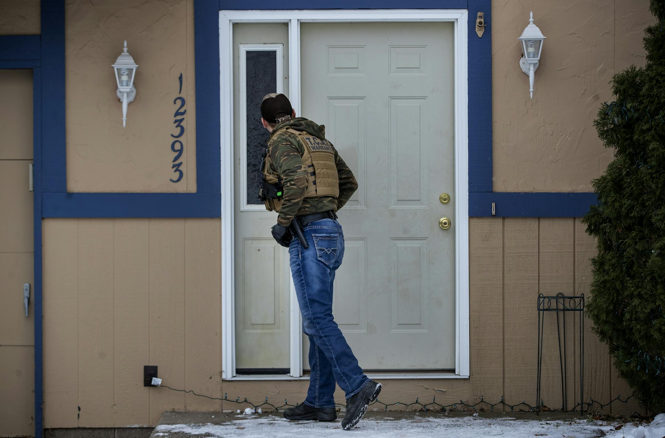 Stew Peters knocked on a door in search of a person skipping bail in Brooklyn Park.