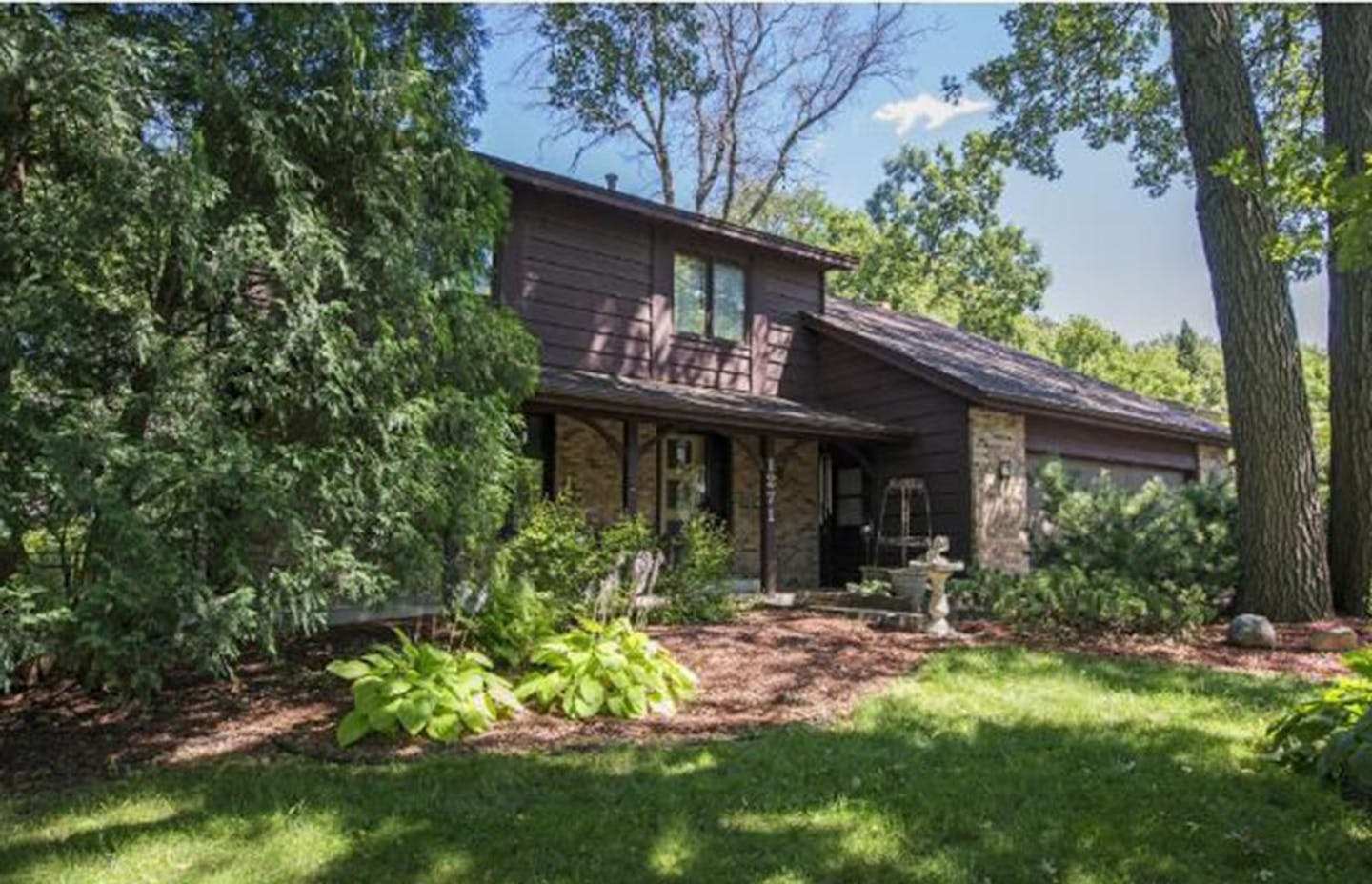 ... Eagan
Built in 1978, this four-bedroom, three-bath house has 2,006 finished square feet and features four bedrooms on one level, brick fireplace, formal dining room, full partially finished basement, deck and inground heated pool. Listed by Rene Rowe, 612-790-2295, and Donna Kenny, 612-940-1209, Coldwell Banker Burnet.