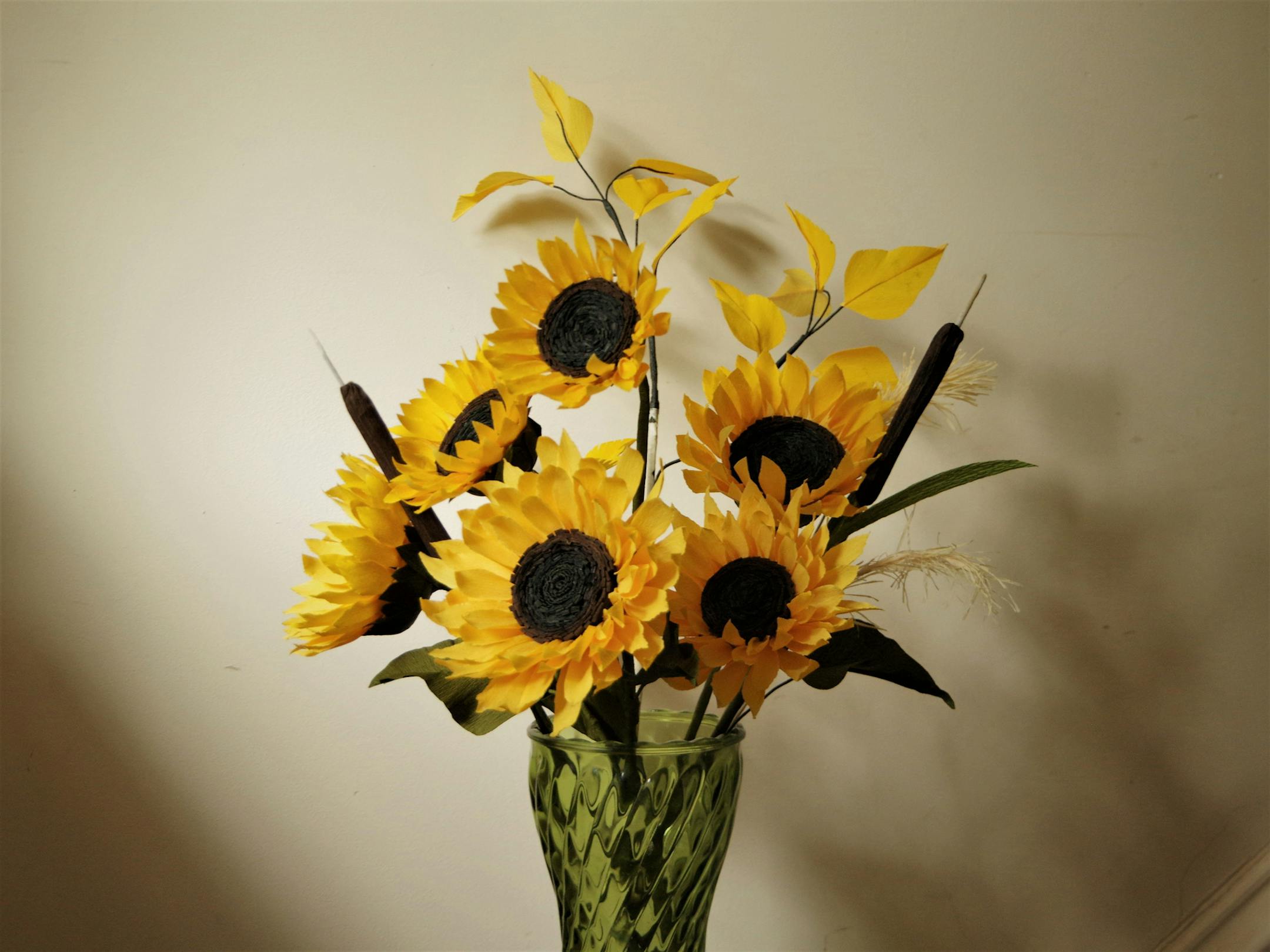 sunflowers
Credit: A Paper Florist ORG XMIT: MIN1808011401162974