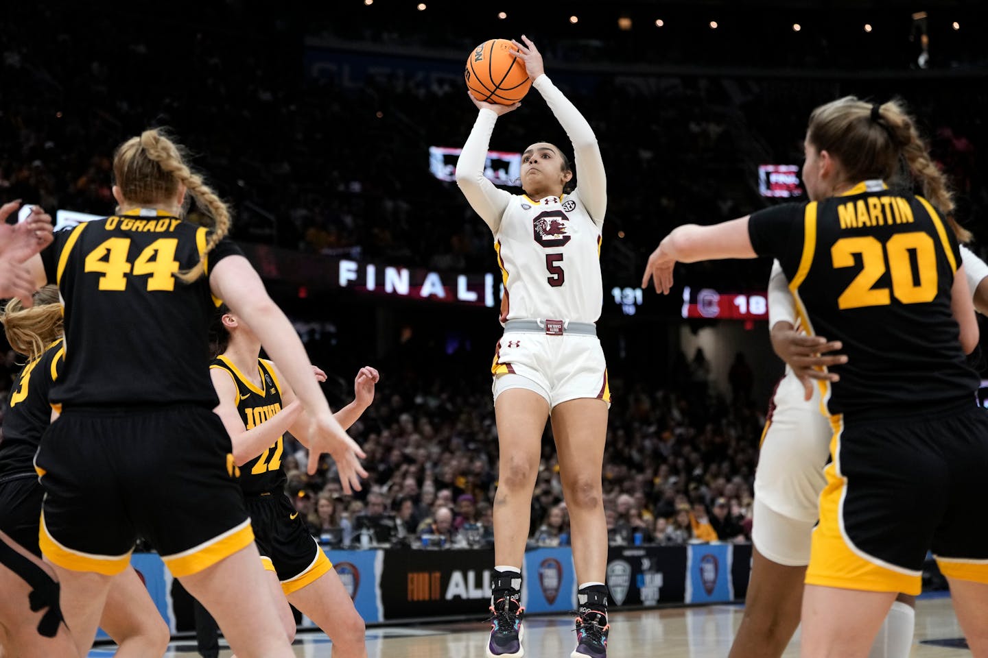 Tessa Johnson (5), from St. Michael-Albertville, scored a team-high 19 points for South Carolina in the women's Final Four title game.