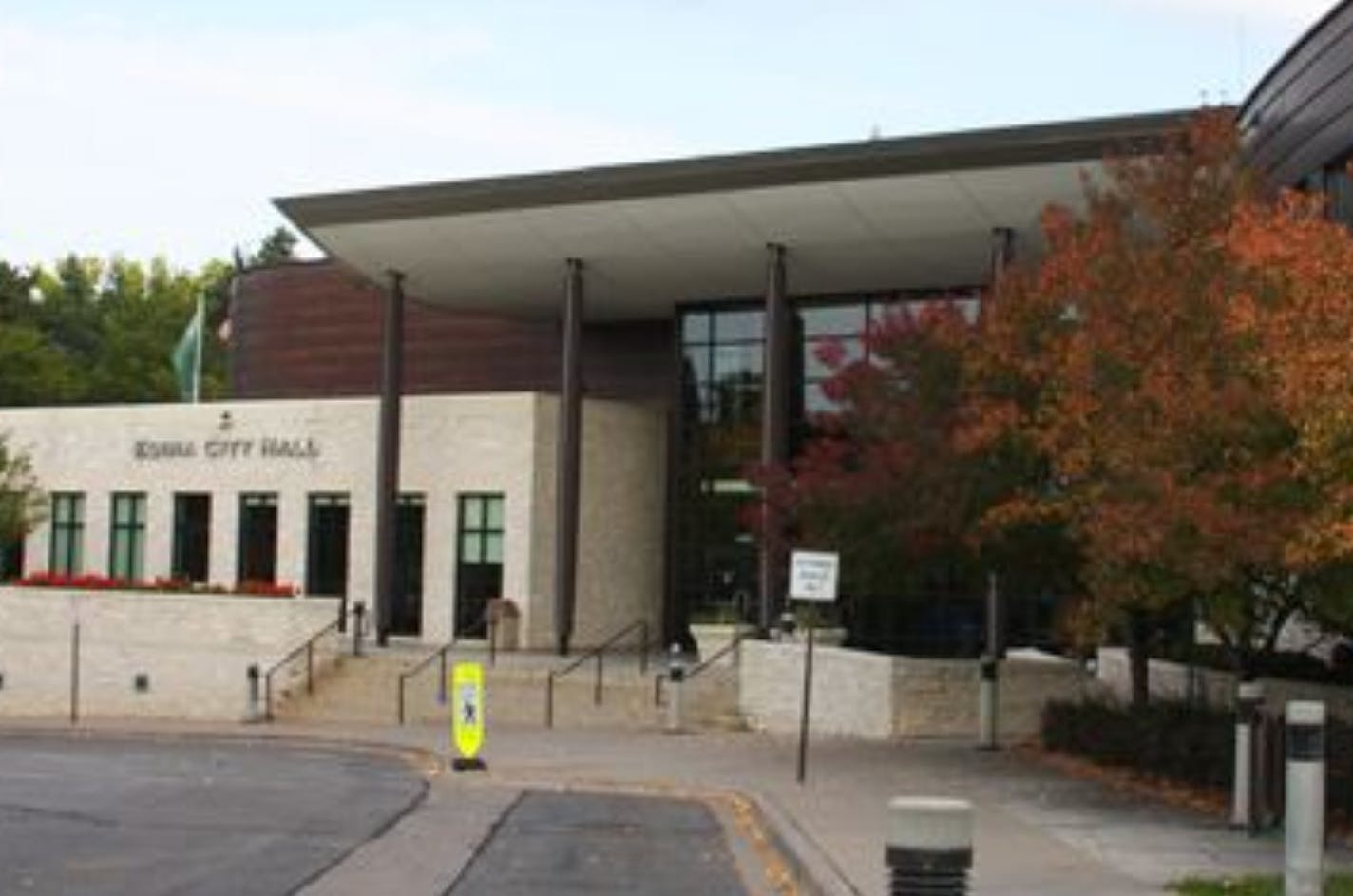 The new criteria will be used in coming months to evaluate the decor in the mayor's conference room and atrium at Edina City Hall.