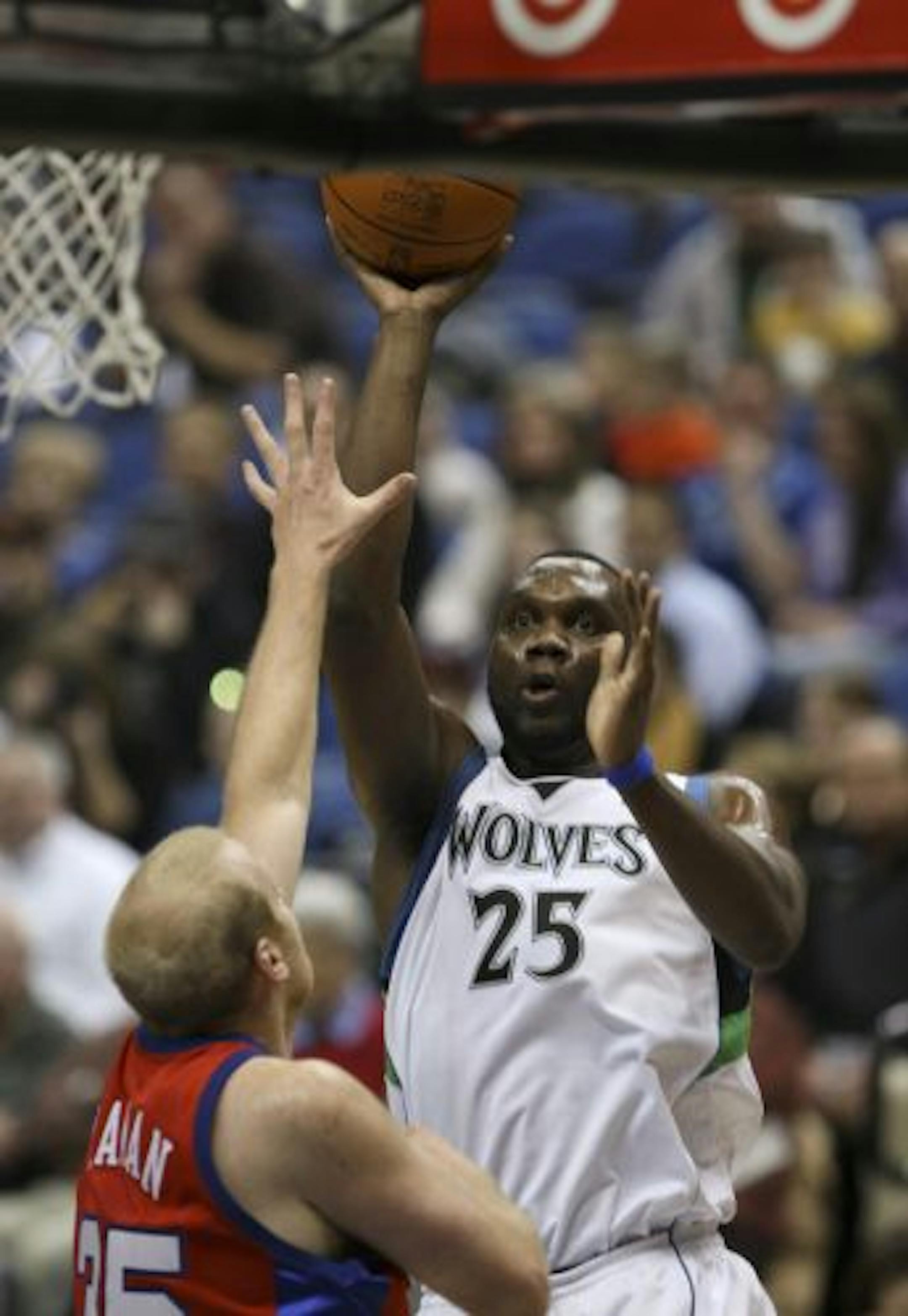 The Timberwolves accepted center Al Jefferson's apology on Sunday for alleged drunken driving after Saturday night's loss to Portland, but they suspended their leading scorer for the next two games as punishment.