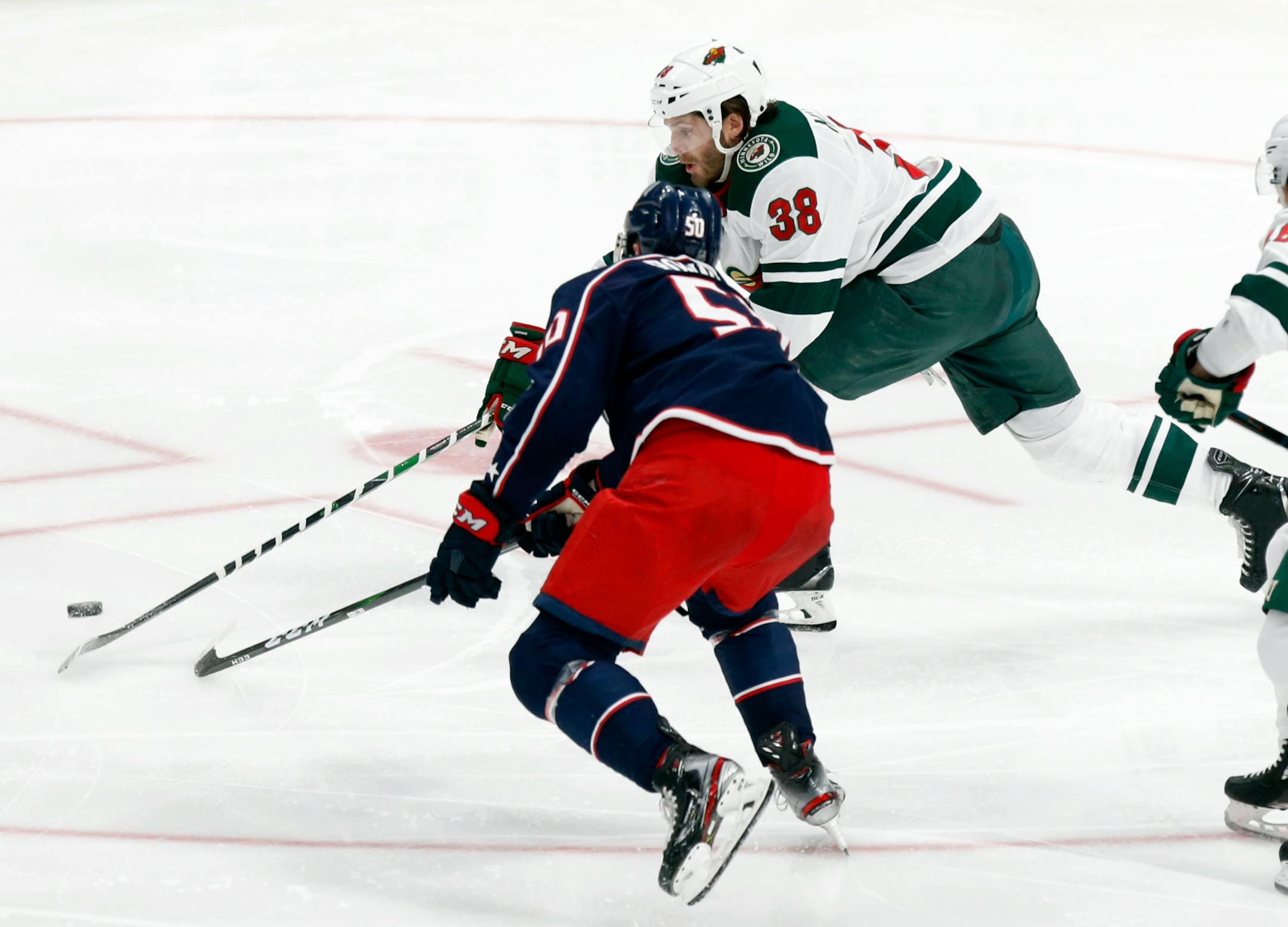Wild forward Ryan Hartman