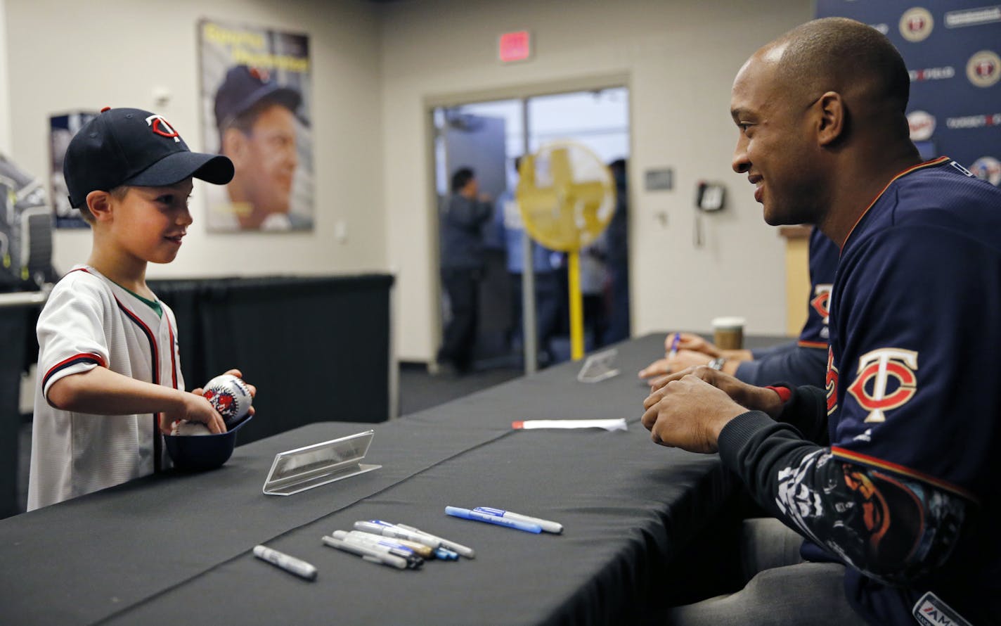 Twins infielder Jonathan Schoop greeted a fan during an autograph session at TwinsFest. ] Shari L. Gross &#x2022; shari.gross@startribune.com Twins Fest, 9 a.m-6 p.m. at Target Field. Players interacting with fans at Target Field.
Targets to shoot (if they are available) include new second baseman Jonathan Schoop, pitcher Fernando Romero, pitching coach Wes Johnson, new manager Rocco Baldelli.