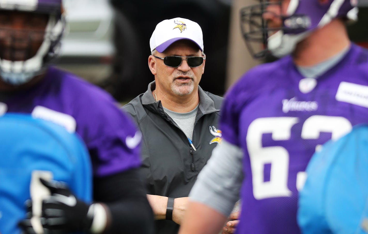 Offensive line coach Tony Sparano