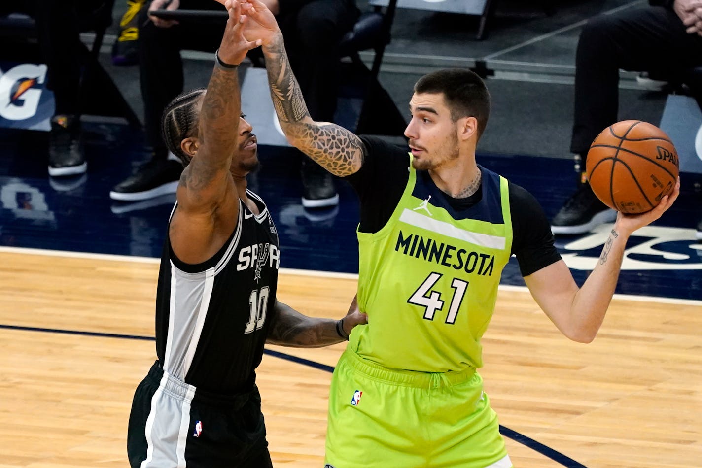 The Timberwolves' Juancho Hernangomez missed 20 days while battling COVID-19. Hernangomez played nine minutes and scored five points in his first game back.