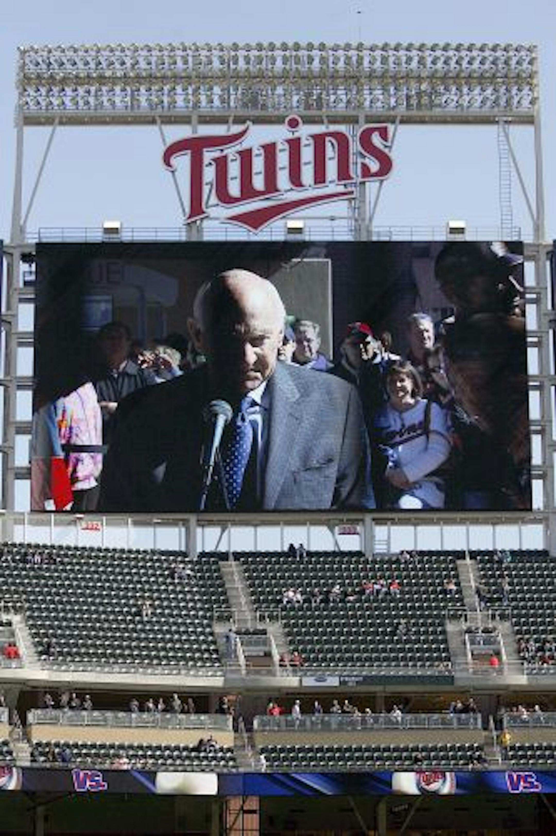 The image of Twins� great Harmon Killebrew was shown on the big screen inside Target Field as he addressed a crowd gathered outside at the unveiling of a bronze statue in his likeness.