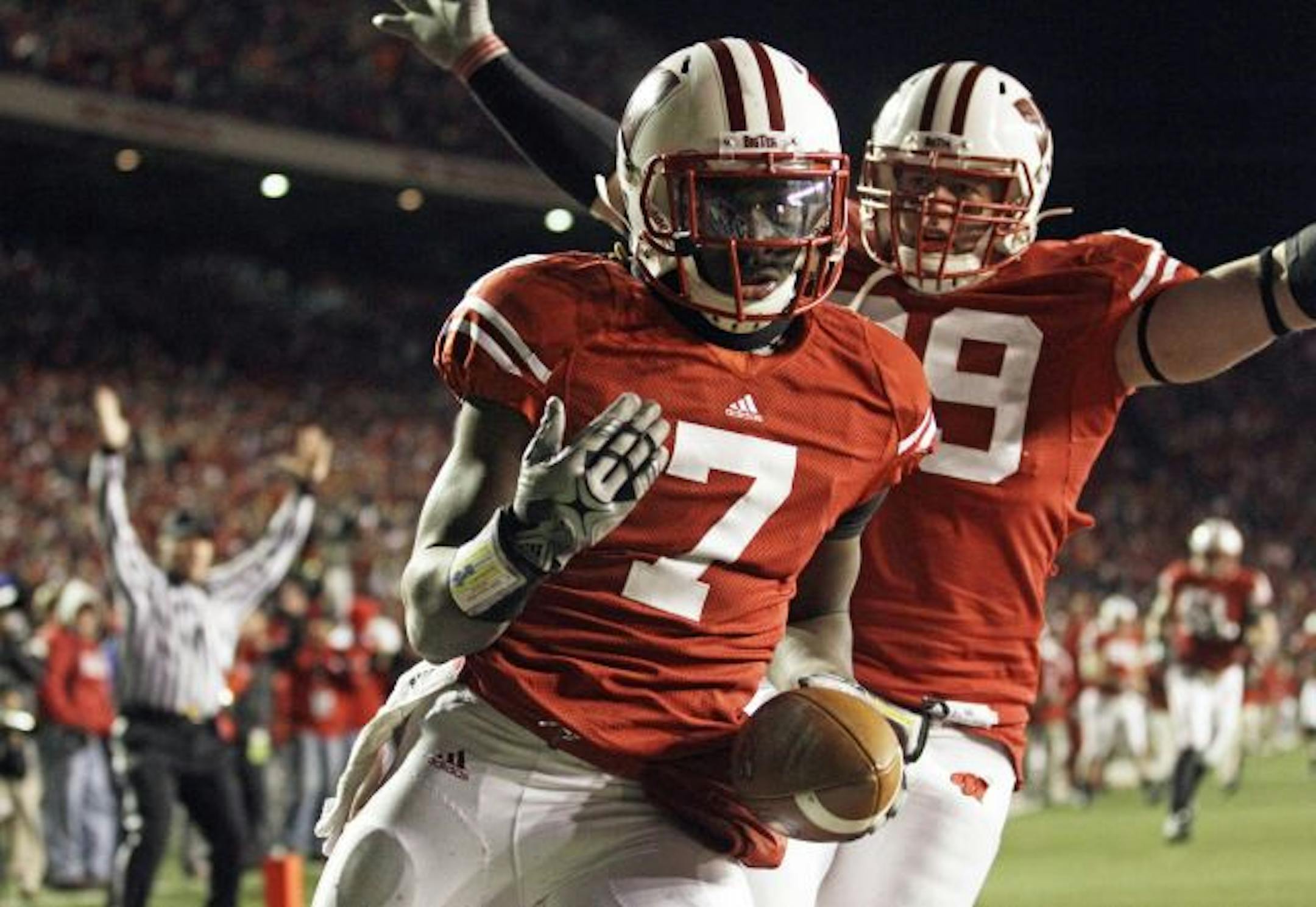 Wisconsin cornerback Aaron Henry (7)