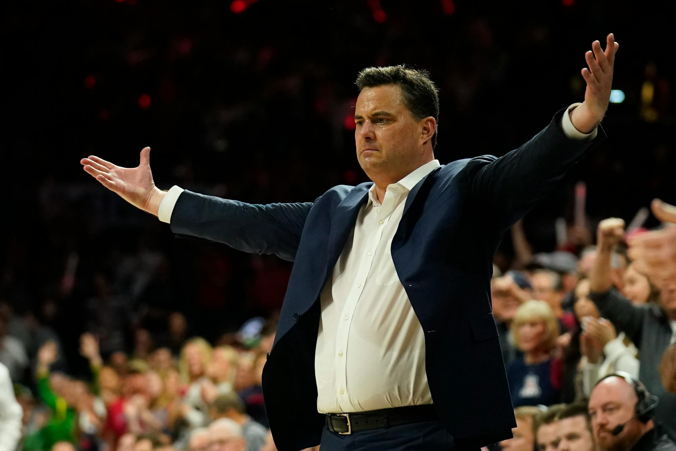 The Arizona basketball program of coach Sean Miller has received a formal notice of allegations from the NCAA -- nine counts of misconduct, including five Level I violations -- stemming from a federal investigation into shady recruiting practices three years ago.