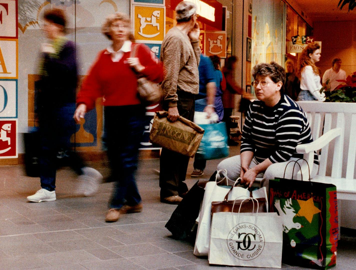 In 1992, the mall's first Thanksgiving weekend drew plenty of holiday shoppers, including Jan Campion of Corcoran.