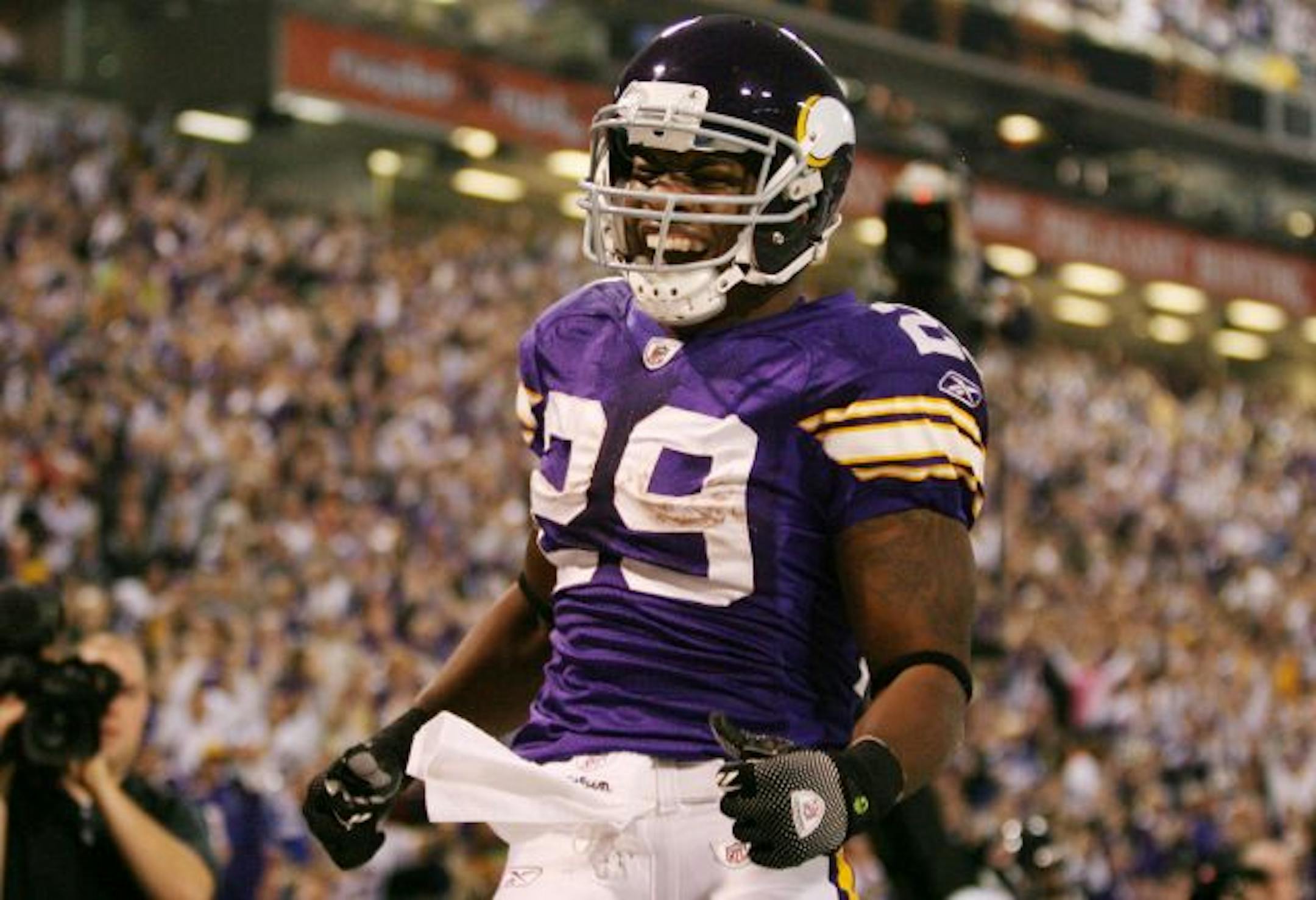 Vikings running back Chester Taylor celebrated his second quarter touch down run over the Chicago Bears.