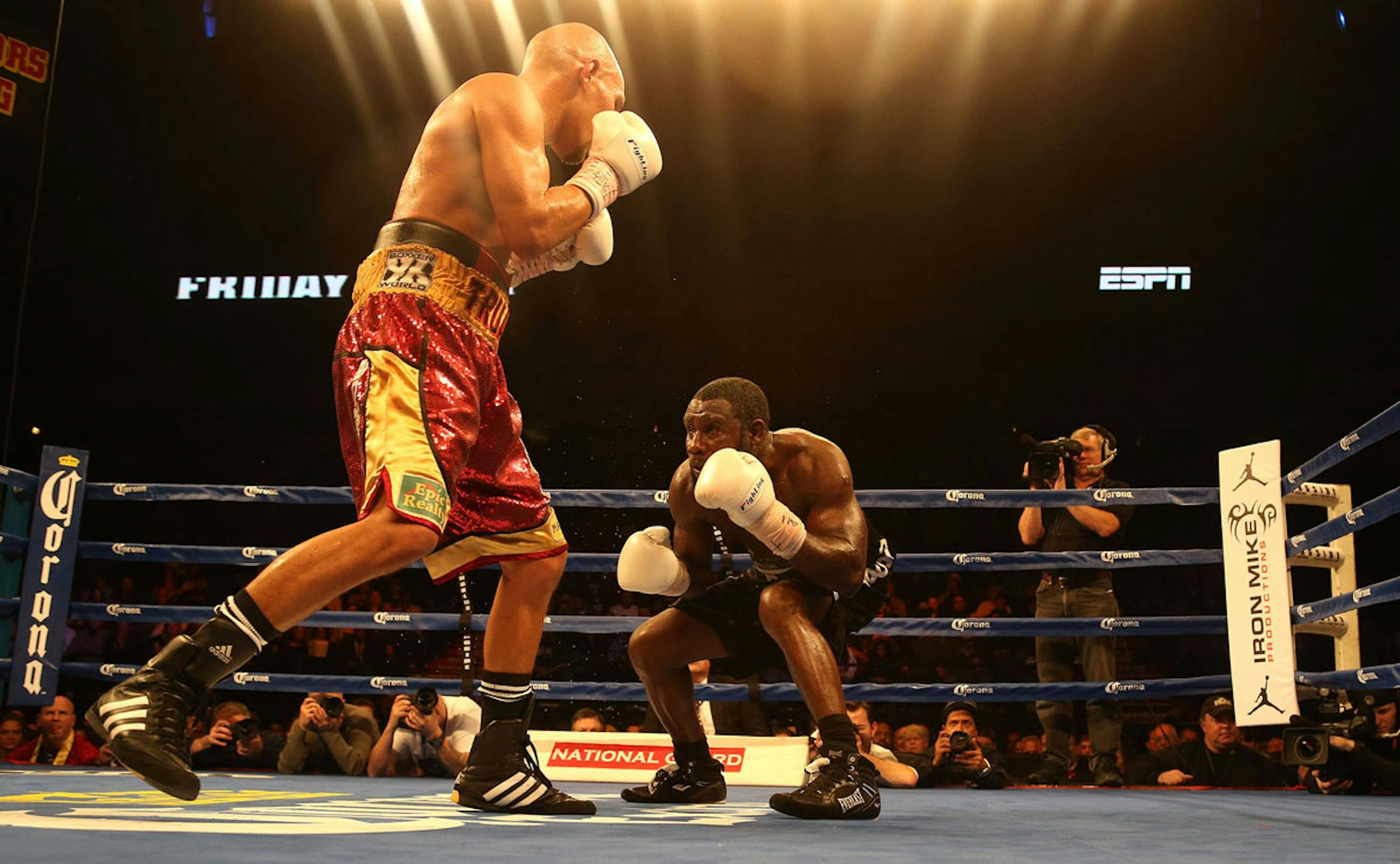 Ossie Duran aka - The Ghanaian Gladiator ducked before USBA Middleweight Champion Caleb Truax, of Osseo, Minnesota could swing during a semi final fight at Target Center in Minneapolis Friday, January 3, 2014. The bout ended in a tie 95-95. ] (KYNDELL HARKNESS/STAR TRIBUNE) kyndell.harkness@startribune.com