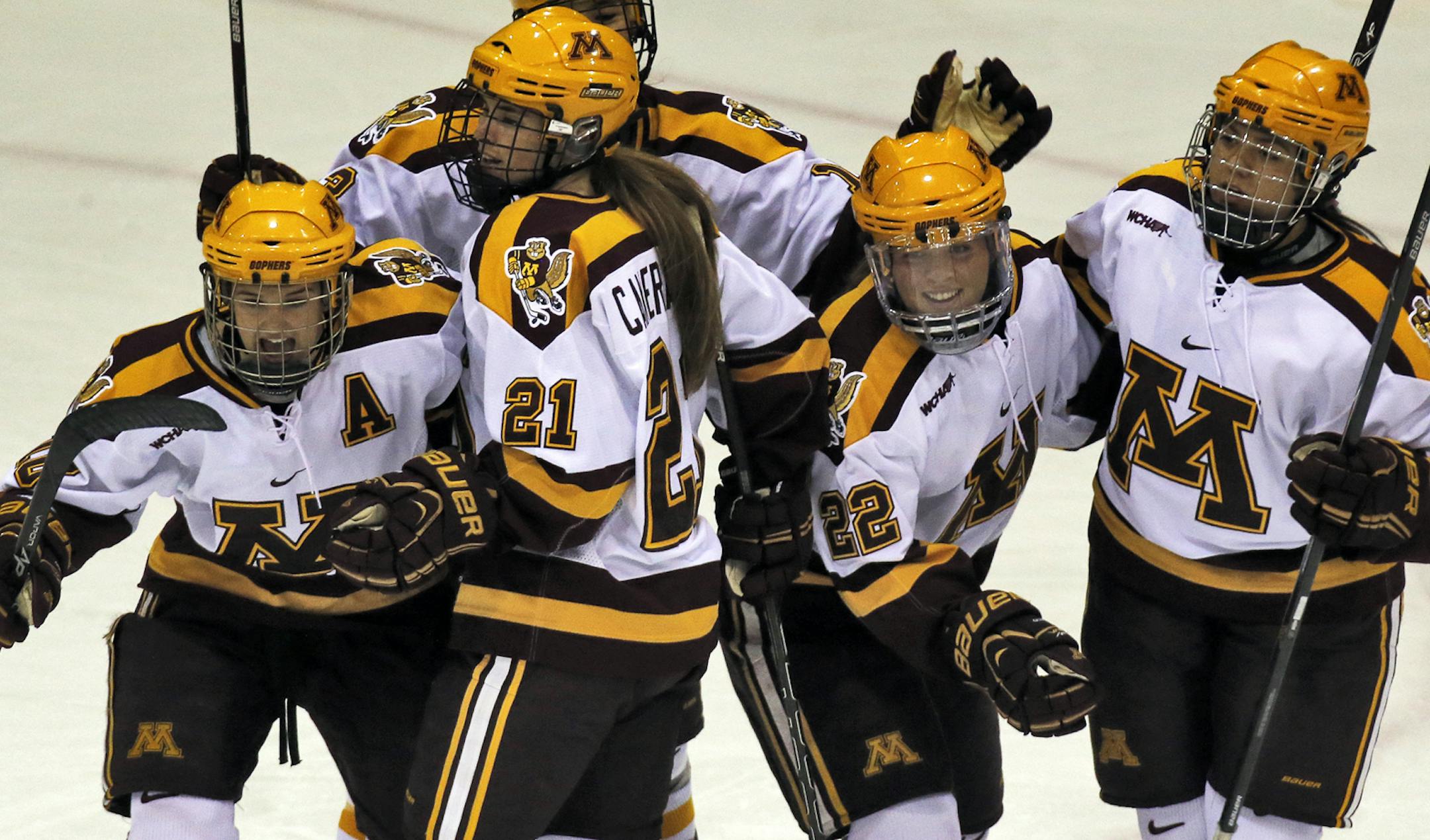 Minnesota Gophers womens hockey game vs. Wisconsin. Gophers celebrated a first period goal. . (MARLIN LEVISON/STARTRIBUNE(mlevison@startribune.com)