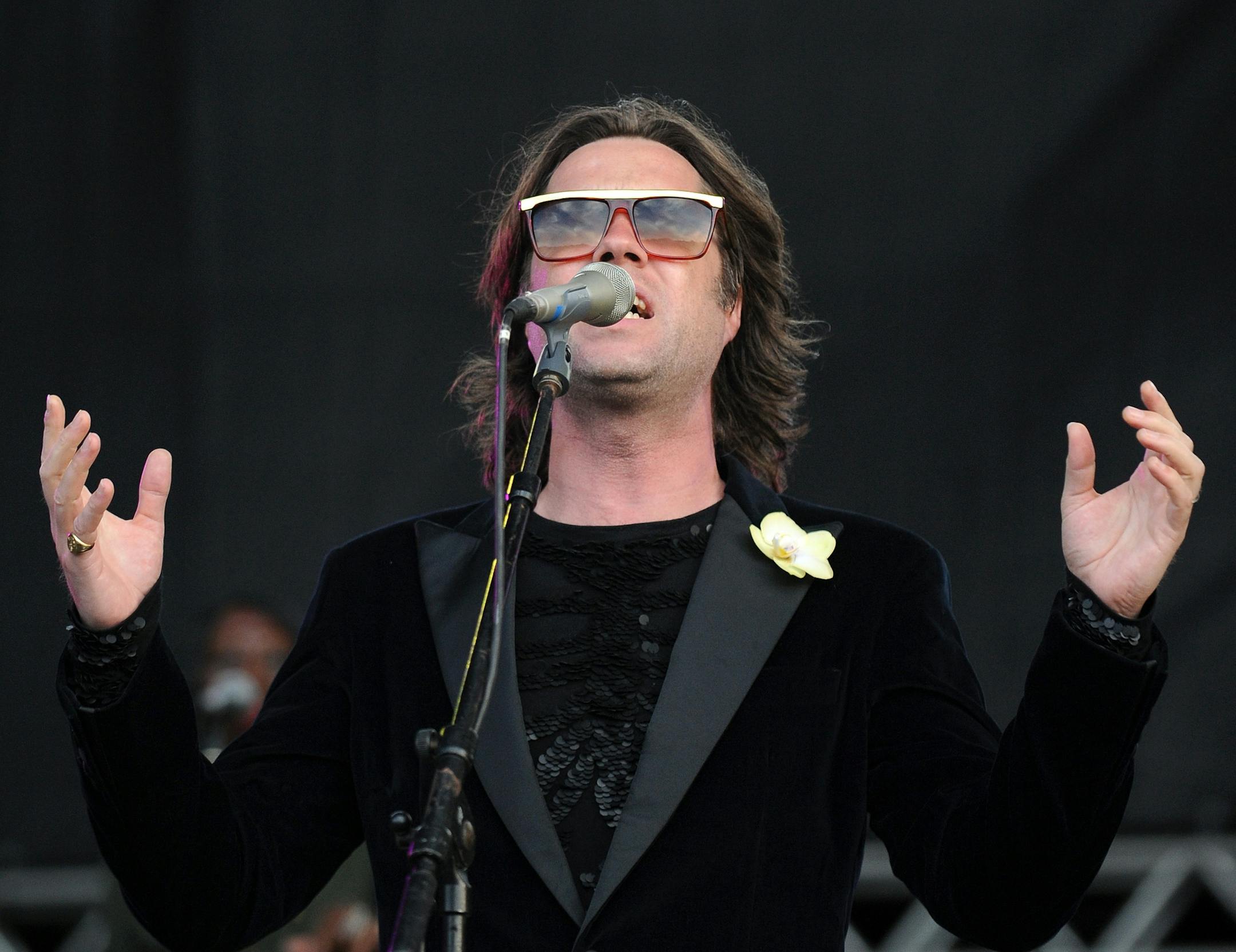 American-Canadian singer and songwriter, Rufus Wainwright performs during the Optimus Primavera Sound music festival in Porto, Portugal, Friday, June 8, 2012. (AP Photo/Paulo Duarte) EDITORIAL USE ONLY ORG XMIT: XPD103 ORG XMIT: MIN1304011841184067