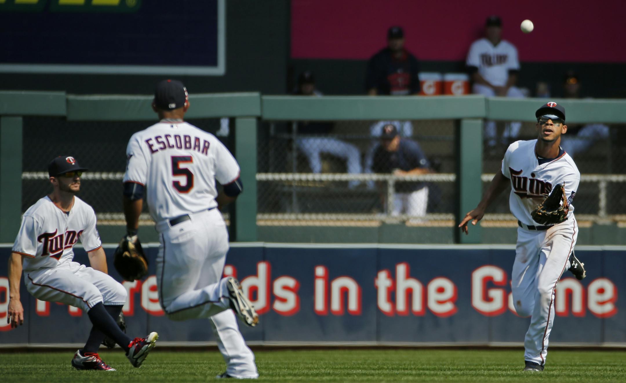 Byron Buxton(25) runs down the fly ball by Evan Gattis(11) in the sixth inning.