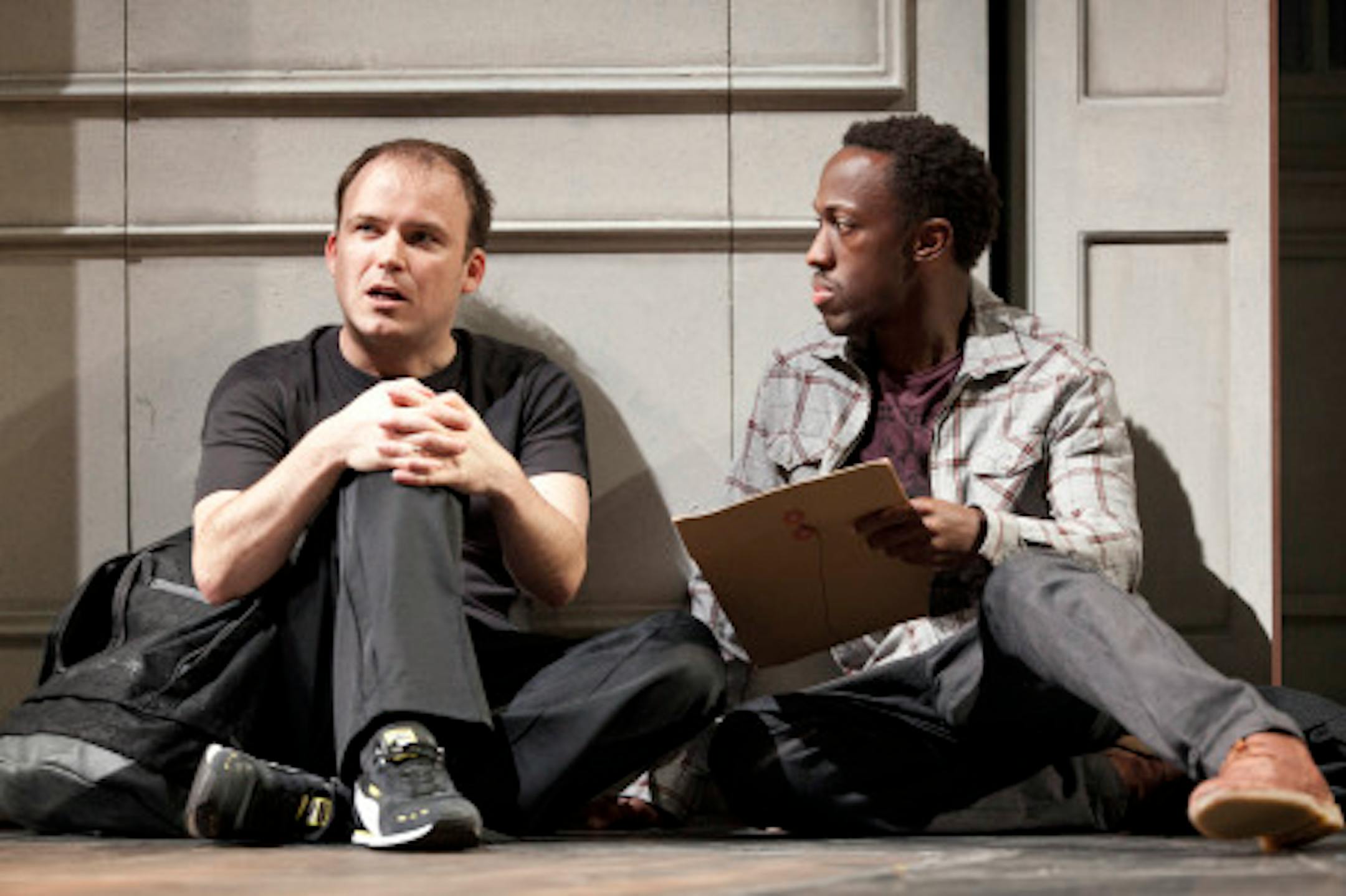 HAMLET BY Shakespeare,  Giles Terera, Director – Nicholas Hytner, Designer – Vicki Mortimer, Lighting – Jon Clarke, The National Theatre, London, 2010, production image, Credit: Johan Persson/
