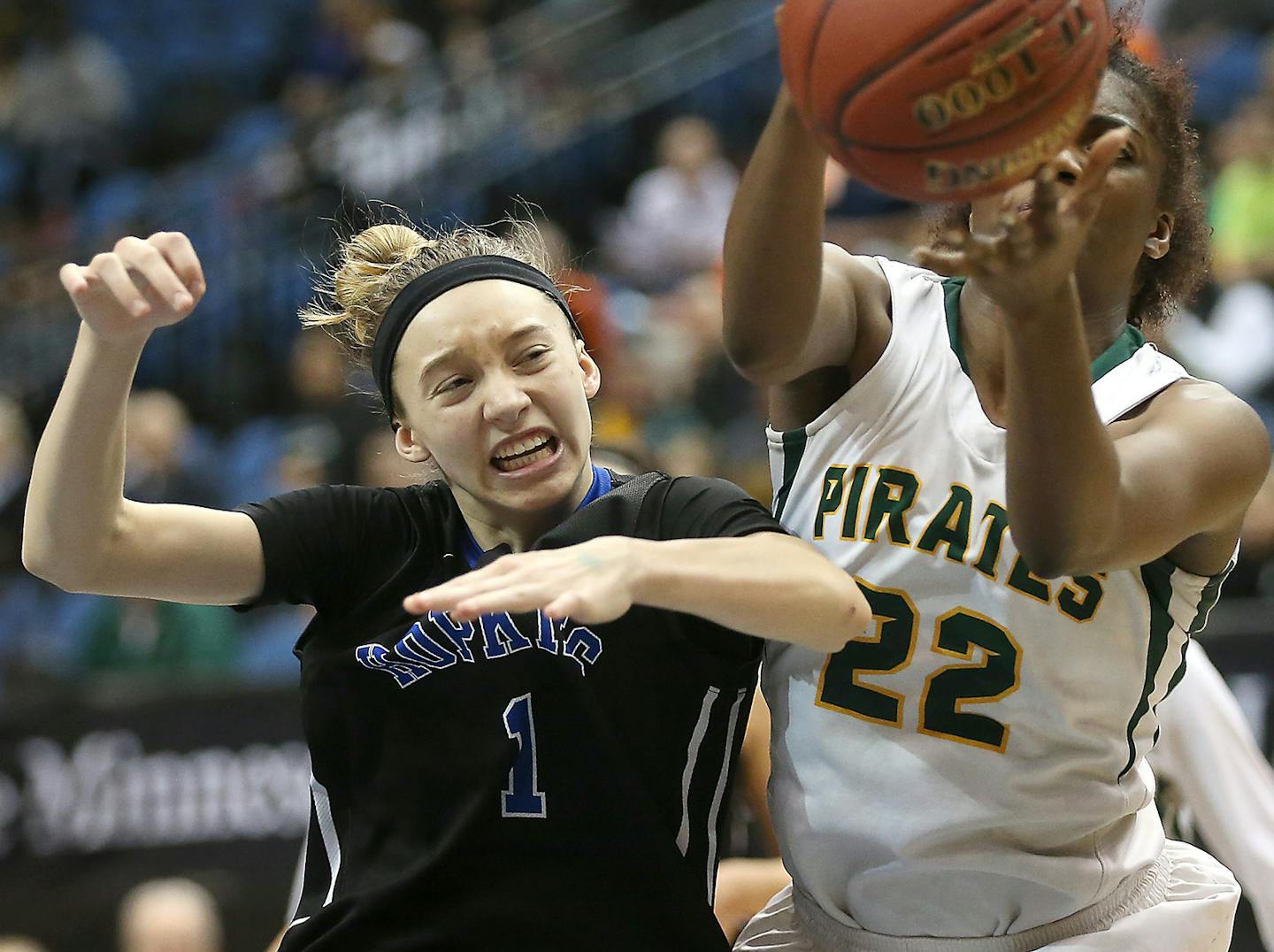 Hopkins' Paige Bueckers and Park Center's Mikayla Hayes battled under the net during the second half of the Class 4A girls' basketball quarterfinals, Tuesday, March 15, 2016 at the Target Center in Minneapolis, MN. ] (ELIZABETH FLORES/STAR TRIBUNE) ELIZABETH FLORES &#x2022; eflores@startribune.com