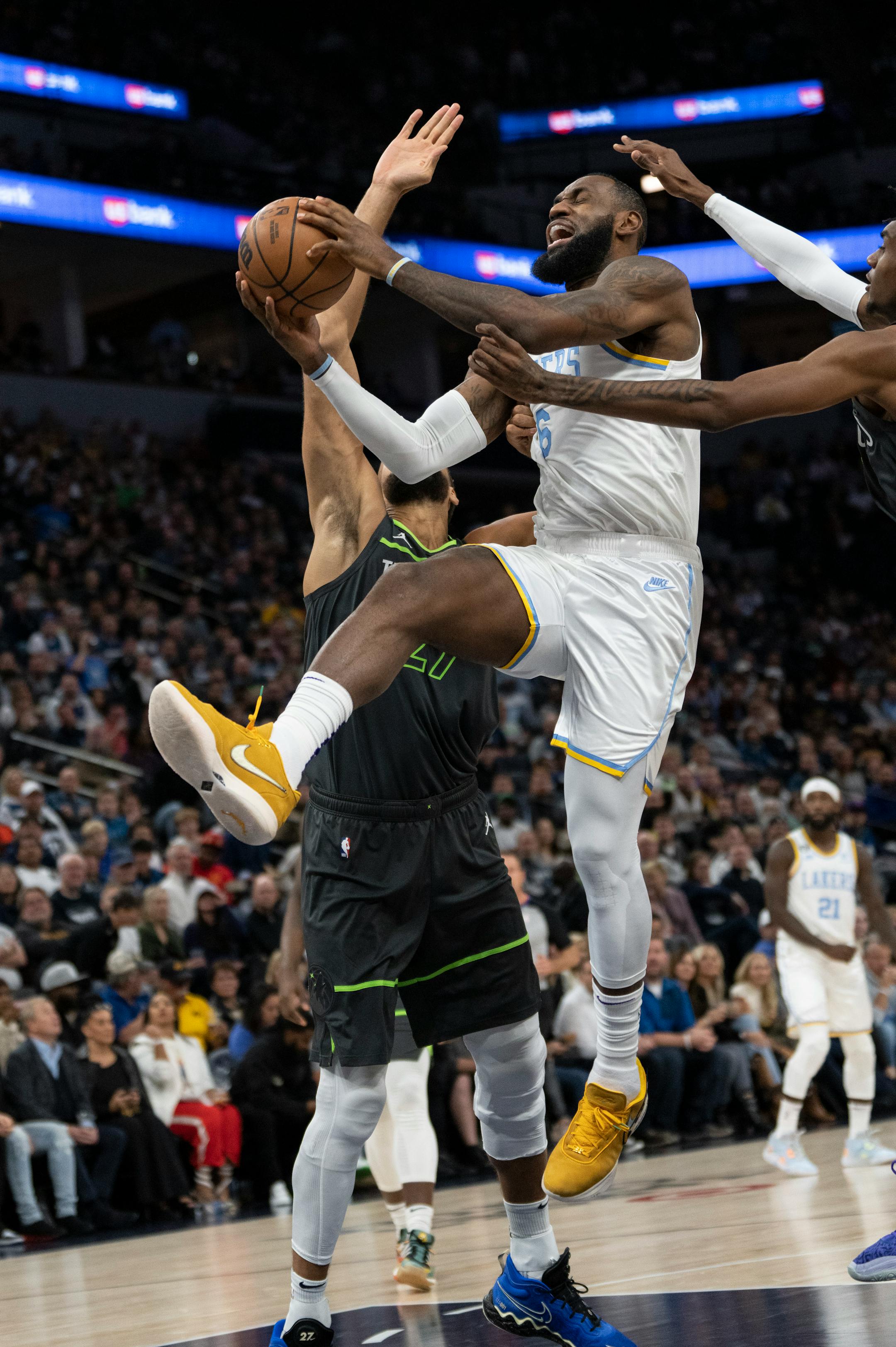 Minnesota Timberwolves center Rudy Gobert (27) stops Los Angeles Lakers forward LeBron James' (6) shot in the first quarter.