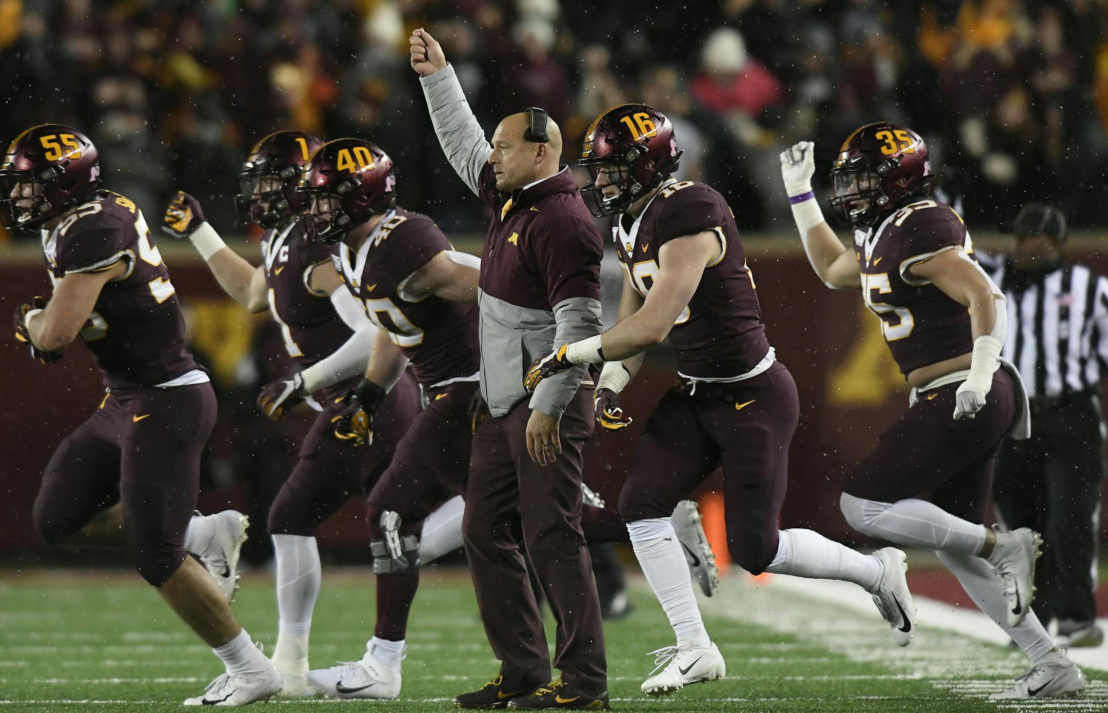 Gophers head coach P.J. Fleck signaled to his team in the first half. ] Aaron Lavinsky • aaron.lavinsky@startribune.com The Gophers played the Nebraska Cornhuskers on Saturday, Oct. 12, 2019 at TCF Bank Stadium in Minneapolis, Minn.