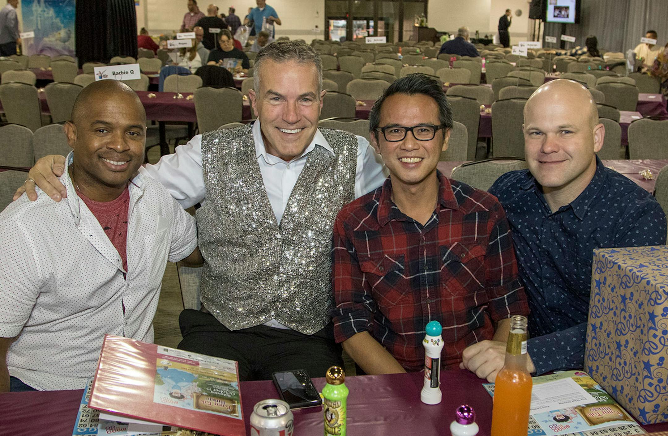 Robert Lee, Jamie Graham, Arvin Silva and Brian Voss catching up before the event gets started.