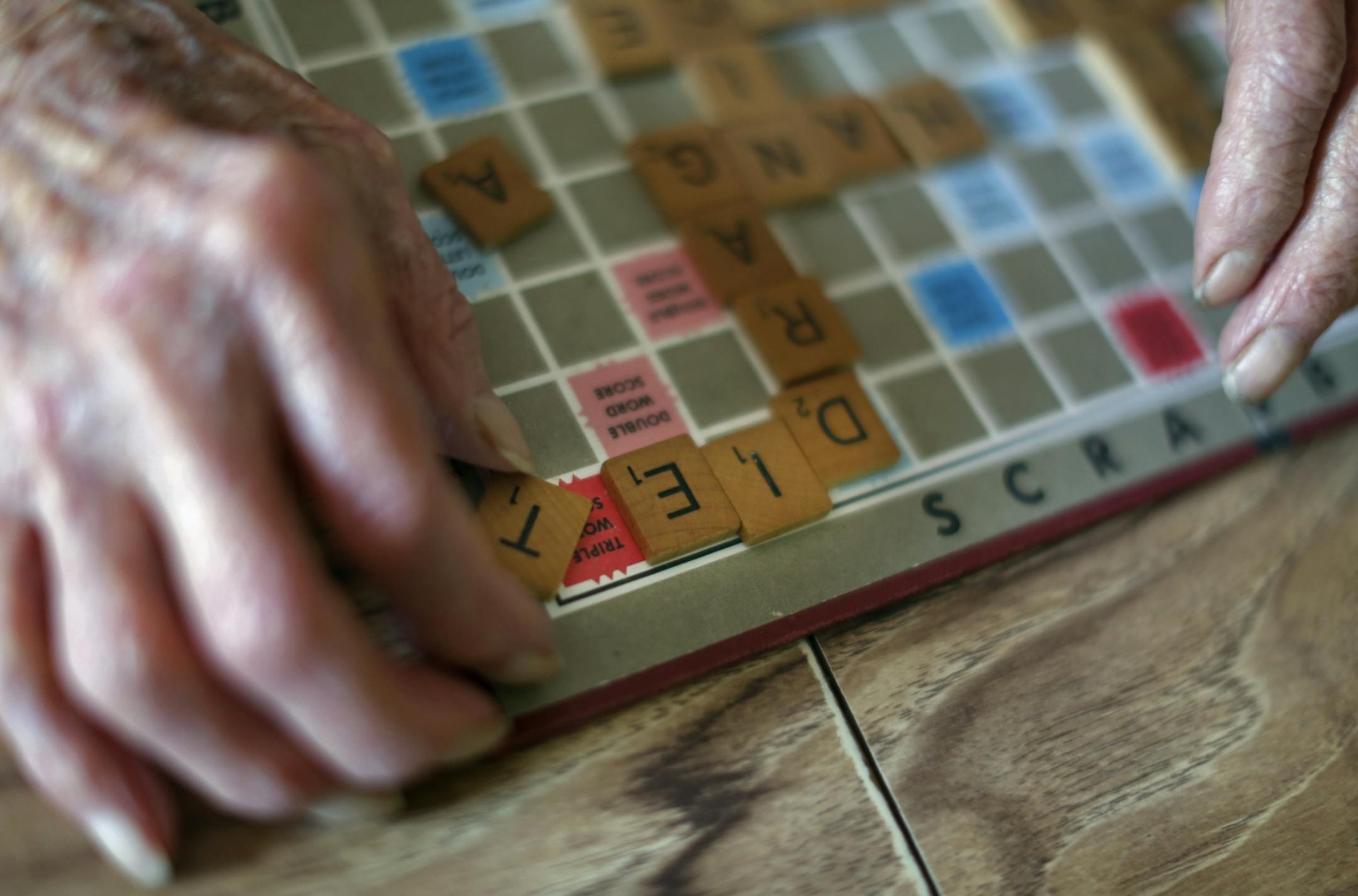 At her home in Pottsdam, Anna Stoehr is perhaps the oldest person who lives alone. She does not have a special diet but likes to bakes her own bread. She also likes to eat liverwurst, butter, and bacon.