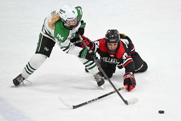 Hill-Murray defenseman Kasey Senden, left, and her teammates received the second seed in the Class 2A girls hockey state tournament.