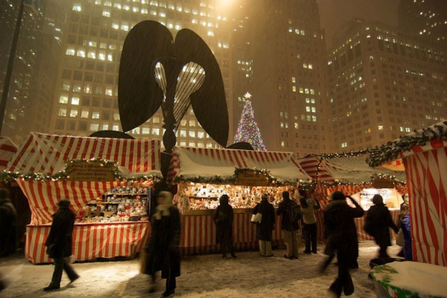 Christkindlmarket in Chicago is the type of winter marketplace that will replace the Holidazzle parade in Minneapolis.