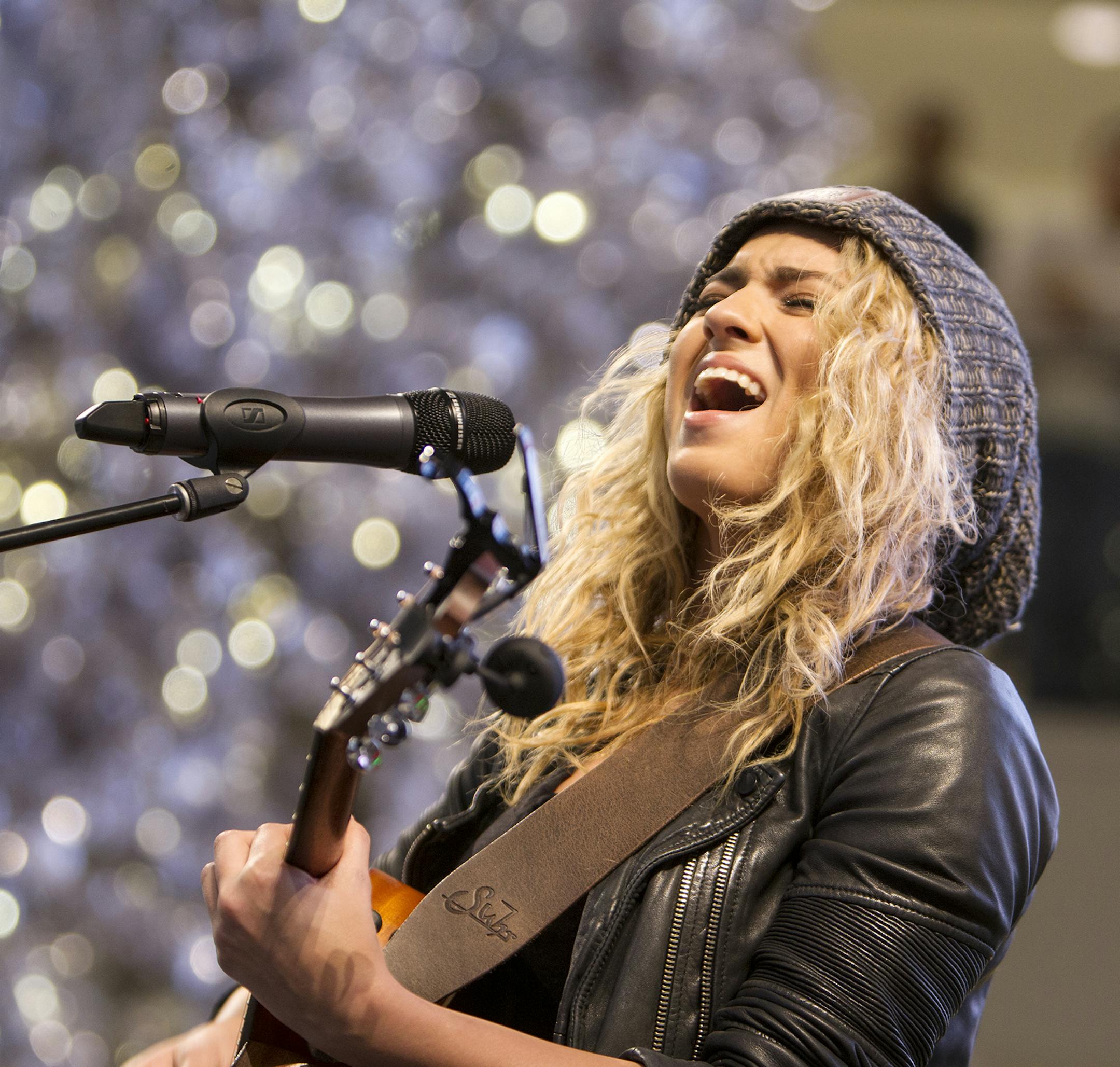 Tori Kelly performs for fans in the rotunda at the Mall of America in Bloomington November 27, 2015. (Courtney Perry/Special to the Star Tribune)