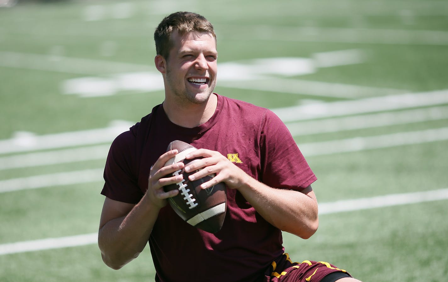 Gophers quarterback Mitch Leidner