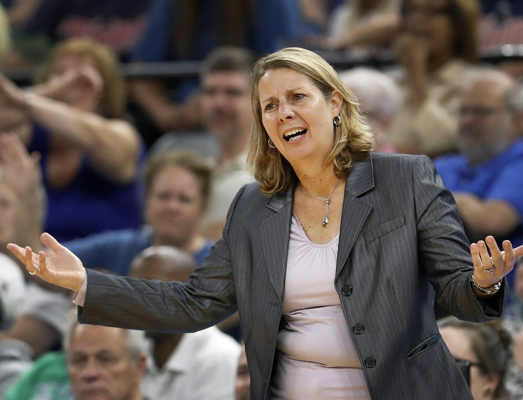 Minnesota Lynx head coach Cheryl Reeve was displeased with a call by referees in the first quarter. ] CARLOS GONZALEZ cgonzalez@startribune.com - September 4, 2016, Minneapolis, MN, Target Center, WNBA, Minnesota Lynx vs. Connecticut Sun ORG XMIT: MIN1609041908230954