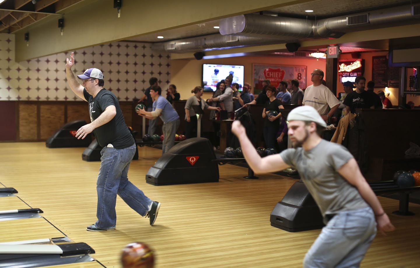 All the alleys were full during league bowling at the Town Hall Lanes in Minneapolis, Minn., on Thursday, March 6, 2014. ] (RENEE JONES SCHNEIDER &#x2022; reneejones@startribune.com)