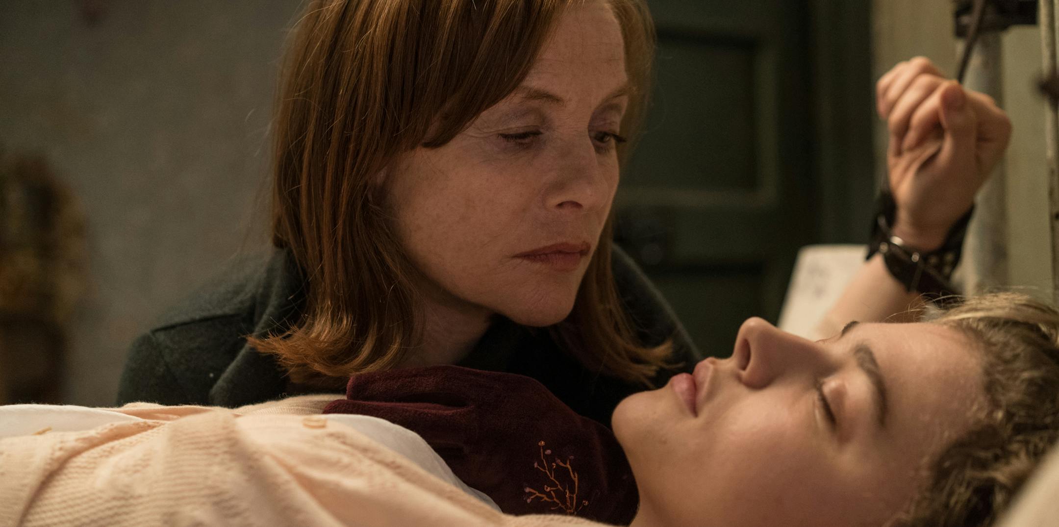 GRETA_04990_CIsabelle Huppert stars as Greta and Chlo&#xeb; Grace Moretz as Frances in GRETA, a Focus Features release.Credit: Jonathan Hession / Focus Features