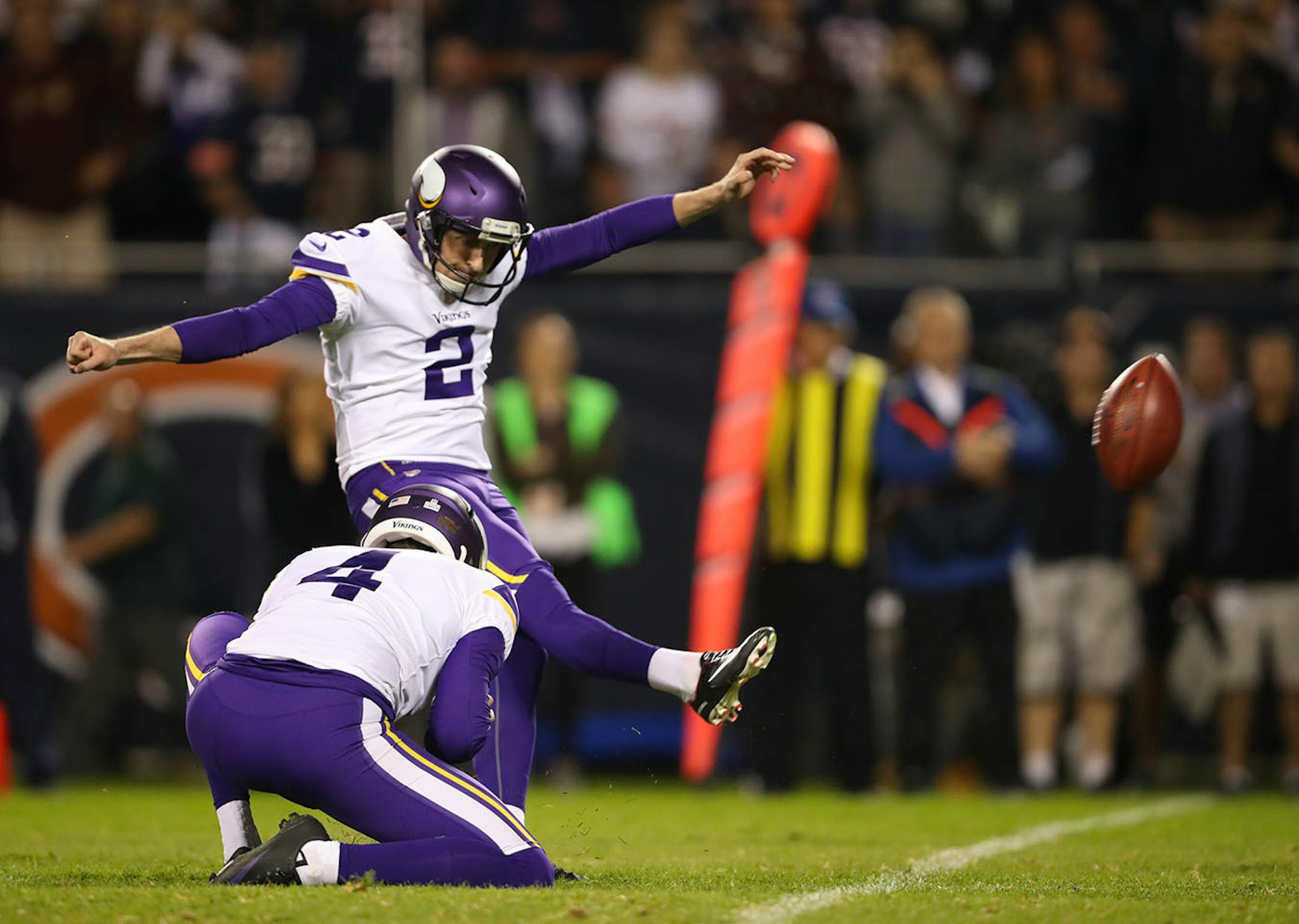 Minnesota Vikings kicker Kai Forbath hit a 26 yard field goal with 16 seconds left on the clock to lift the Vikings over the Bears 20-17.