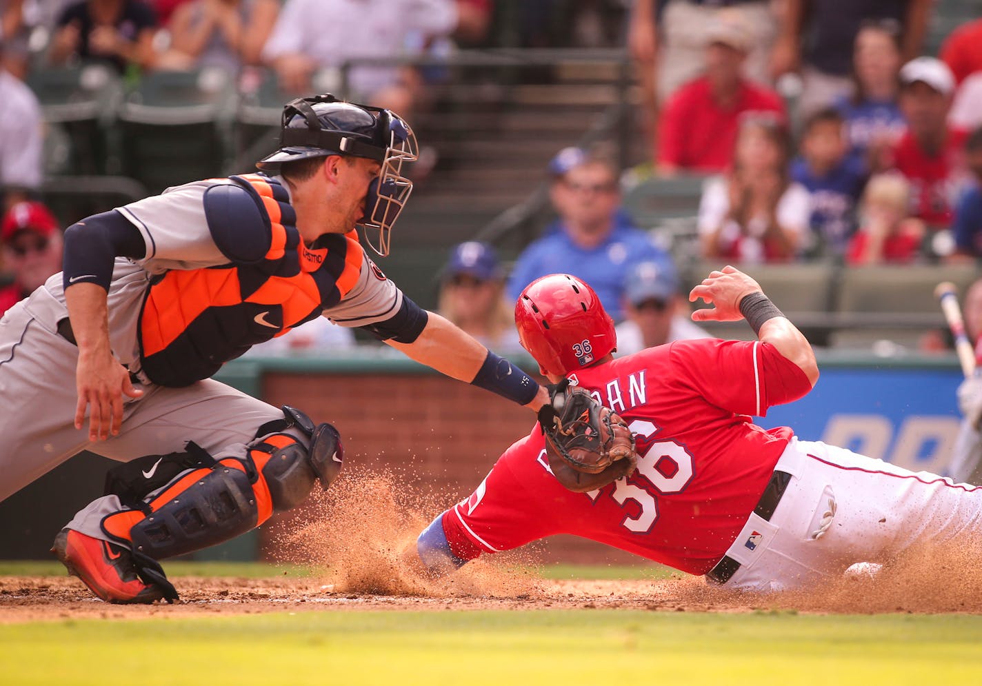 The Twins have signed free agent catcher Jason Castro, who played six seasons for the Houston Astros, to a three-year contract..