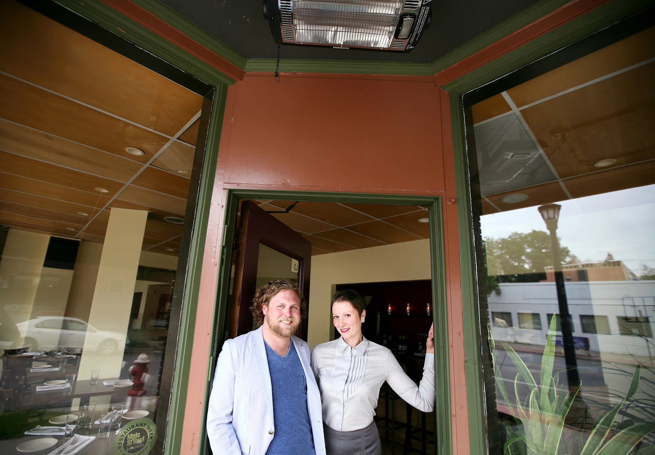 Review: Corner Table in Minneapolis takes a new approach, and succeeds ...