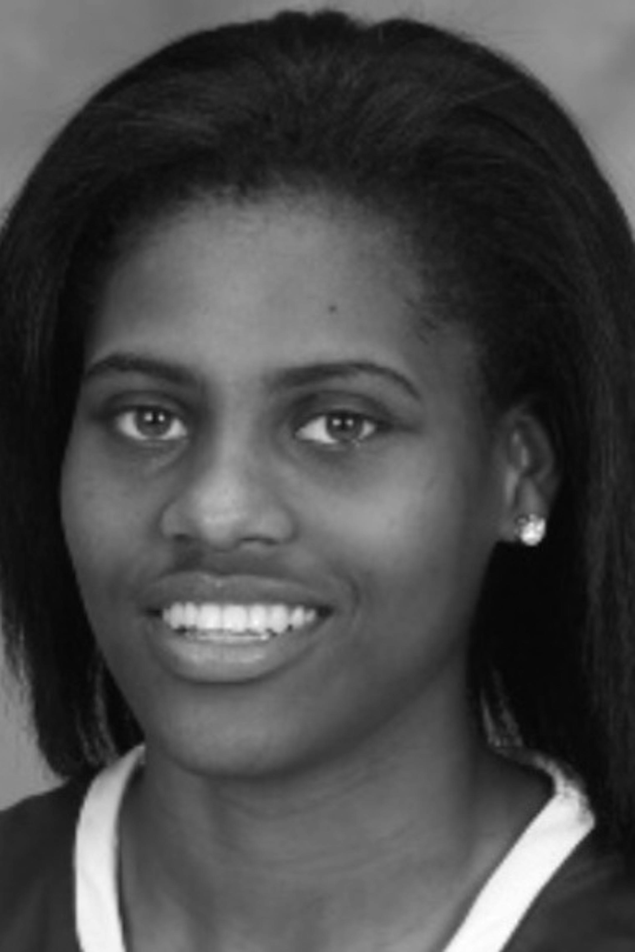 Kenisha Bell Gophers women's basketball 2015-16. In black and white because it was pulled from the Gophers media guide.