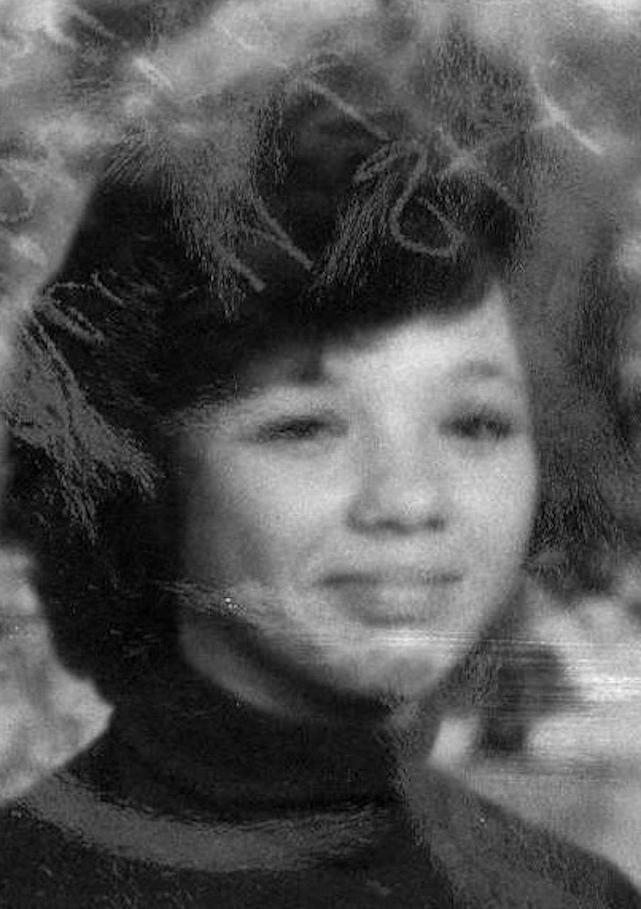 In a development in a cold case from 1980, officials announced the identity of the murder victim. More than three decades after being sexually assaulted and killed, an 18-year-old hitchhiker from Texas was identified as the victim of a state trooper who dumped her body in a southern Minnesota ditch.The trooper had stripped his victim of everything he could to deny investigators back then a fighting chance to identify her.